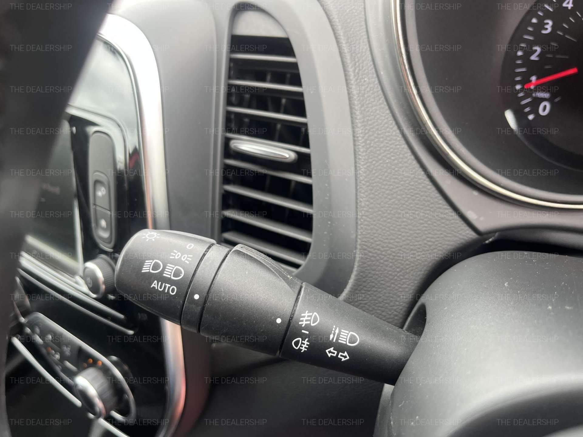 RENAULT Captur 0.9 TCe ENERGY Signature X Nav SUV 5dr Petrol Manual Euro 6 (s/s) (90 ps) #26