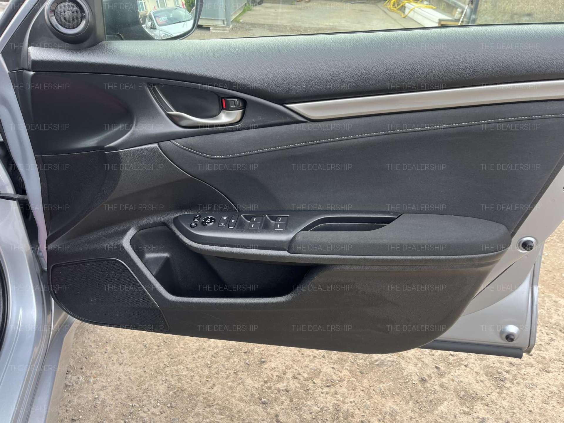 Honda CIVIC 1.0 VTEC Turbo SR Hatchback 5dr Petrol Manual Euro 6 (s/s) (126 ps) #29