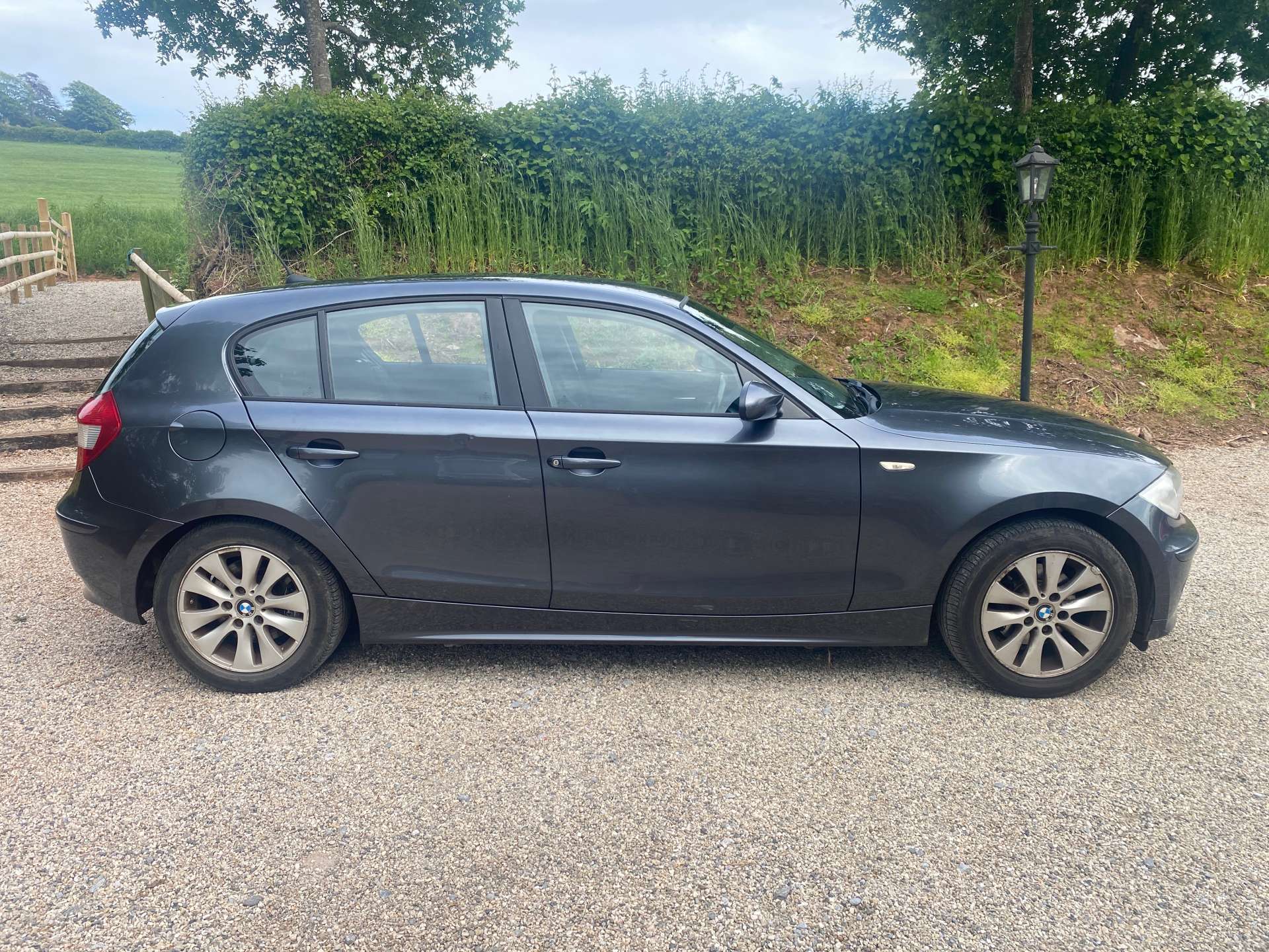 BMW 1 SERIES 2.0 120d SE 5dr #1