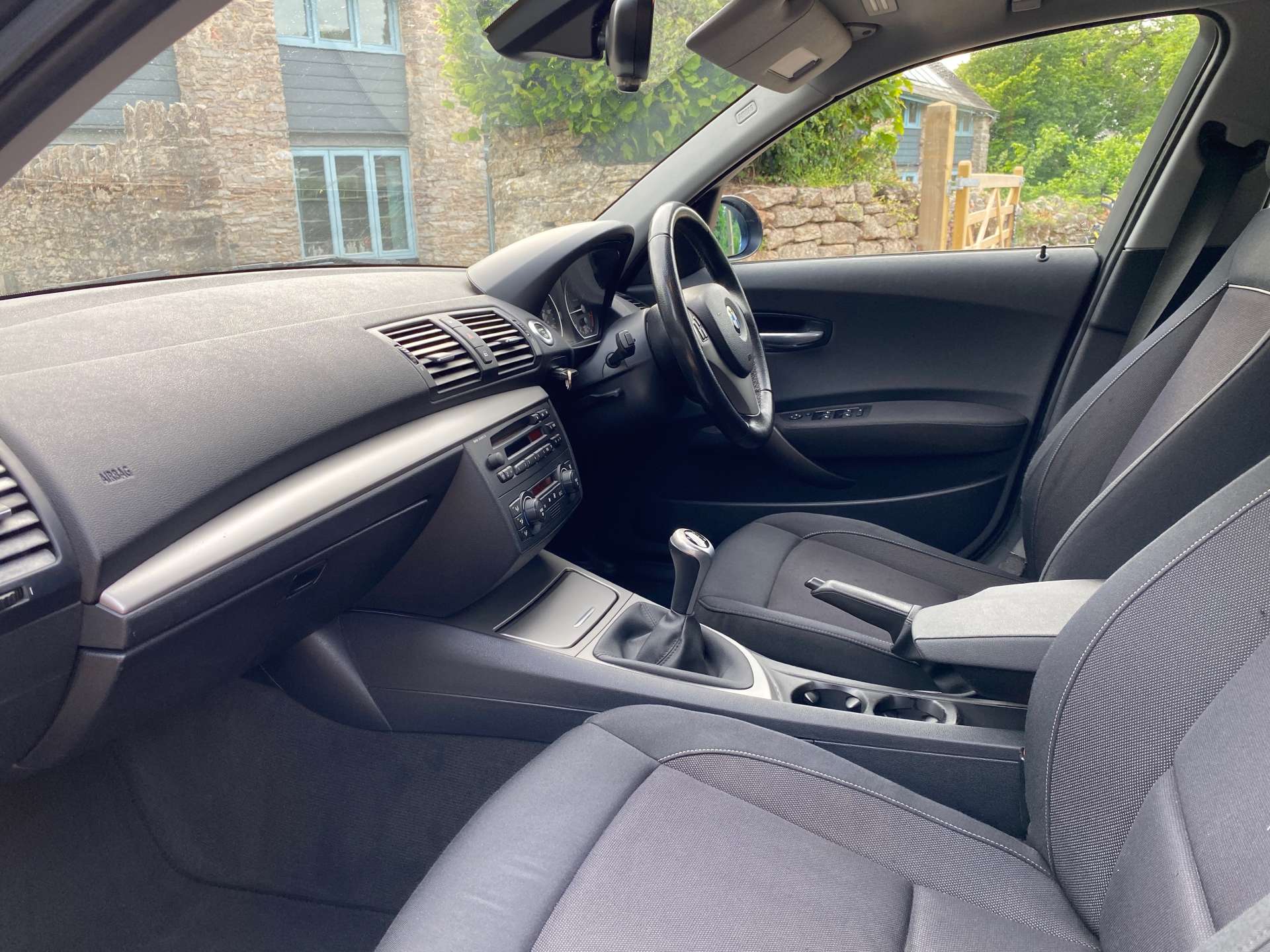 BMW 1 SERIES 2.0 120d SE 5dr #22