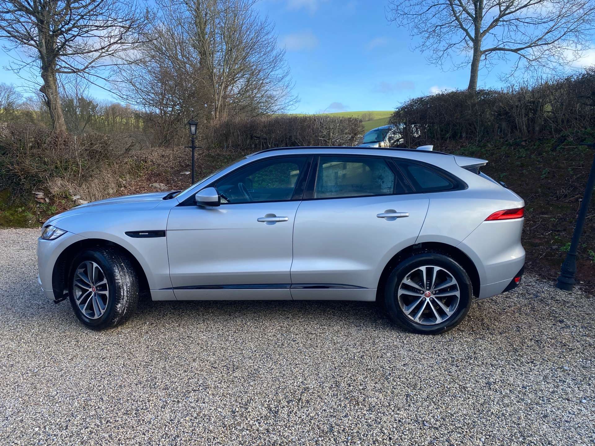 JAGUAR F-PACE 2.0 F-PACE R-Sport D 5dr #2