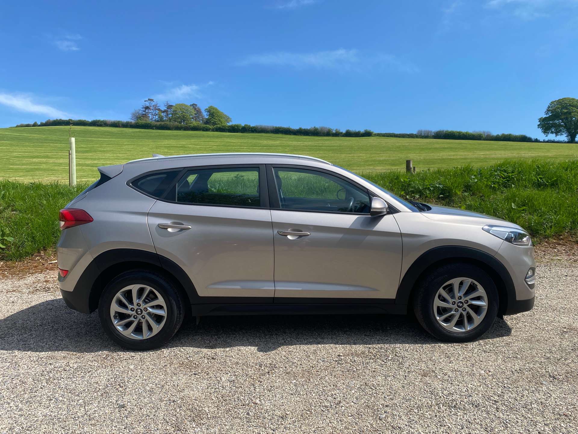 HYUNDAI TUCSON 2.0 Tucson SE Nav CRDi Auto 4WD 5dr #1