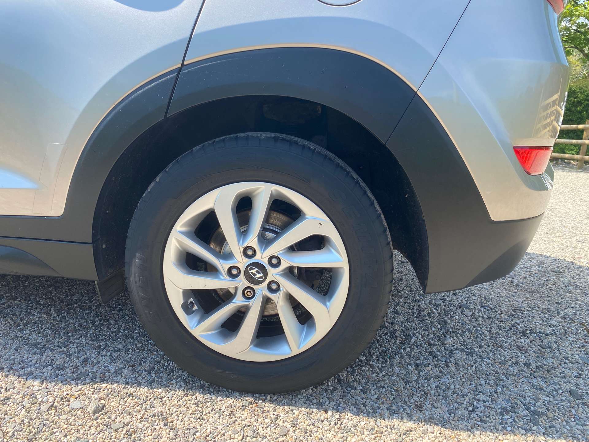 HYUNDAI TUCSON 2.0 Tucson SE Nav CRDi Auto 4WD 5dr #8