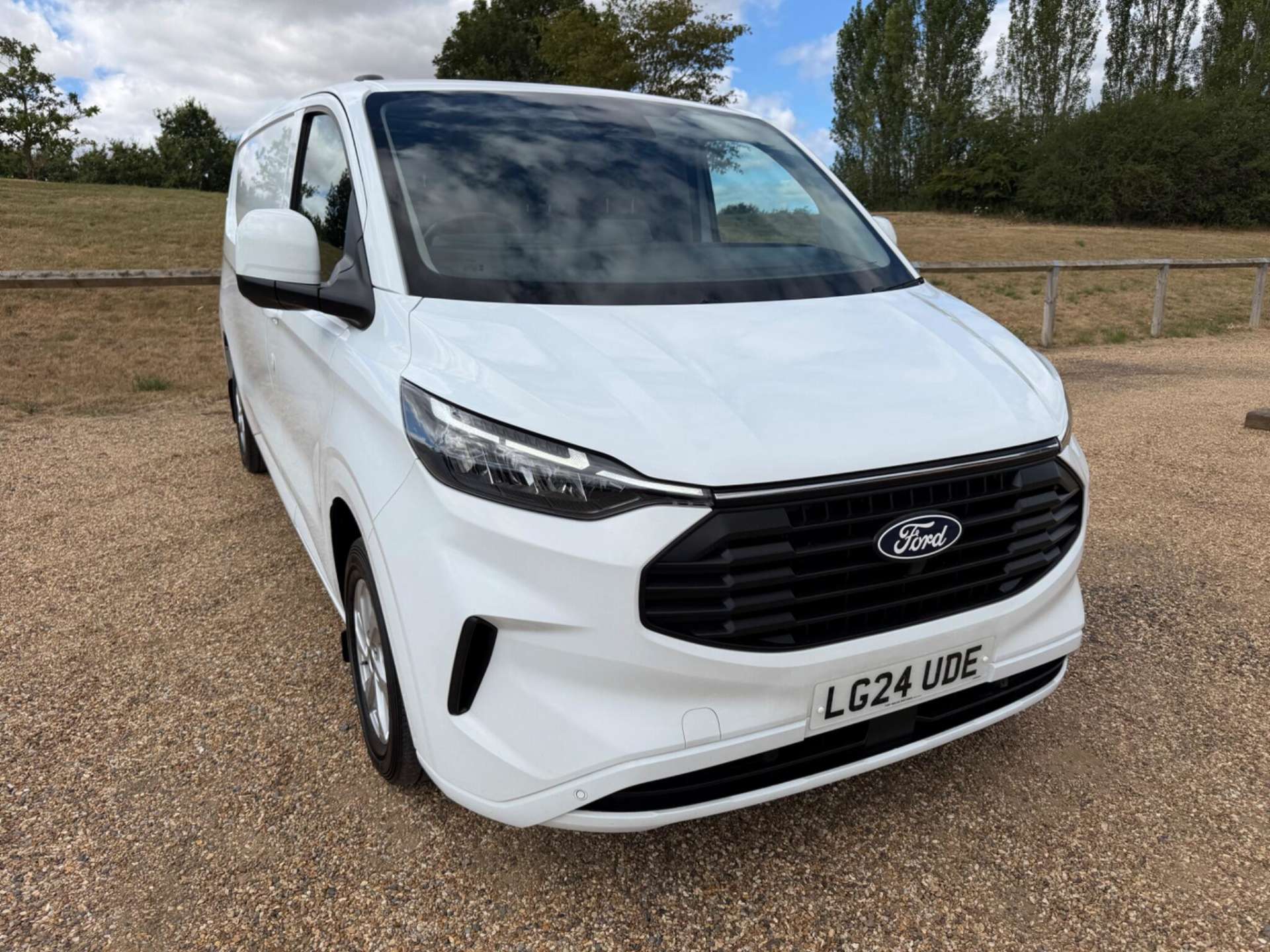  2024 Ford Transit Custom 2.0 Ecoblue 136ps H1 Van Limited Auto   
