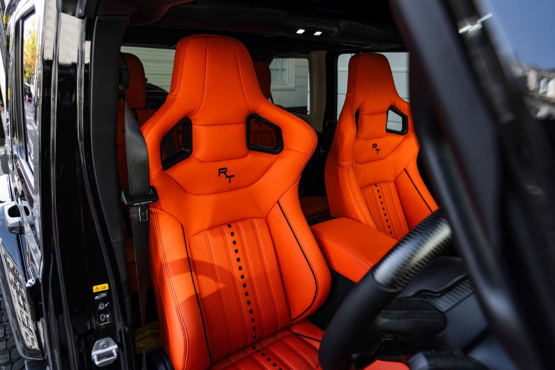Jeep Wrangler GME Sahara SUV — photo 3