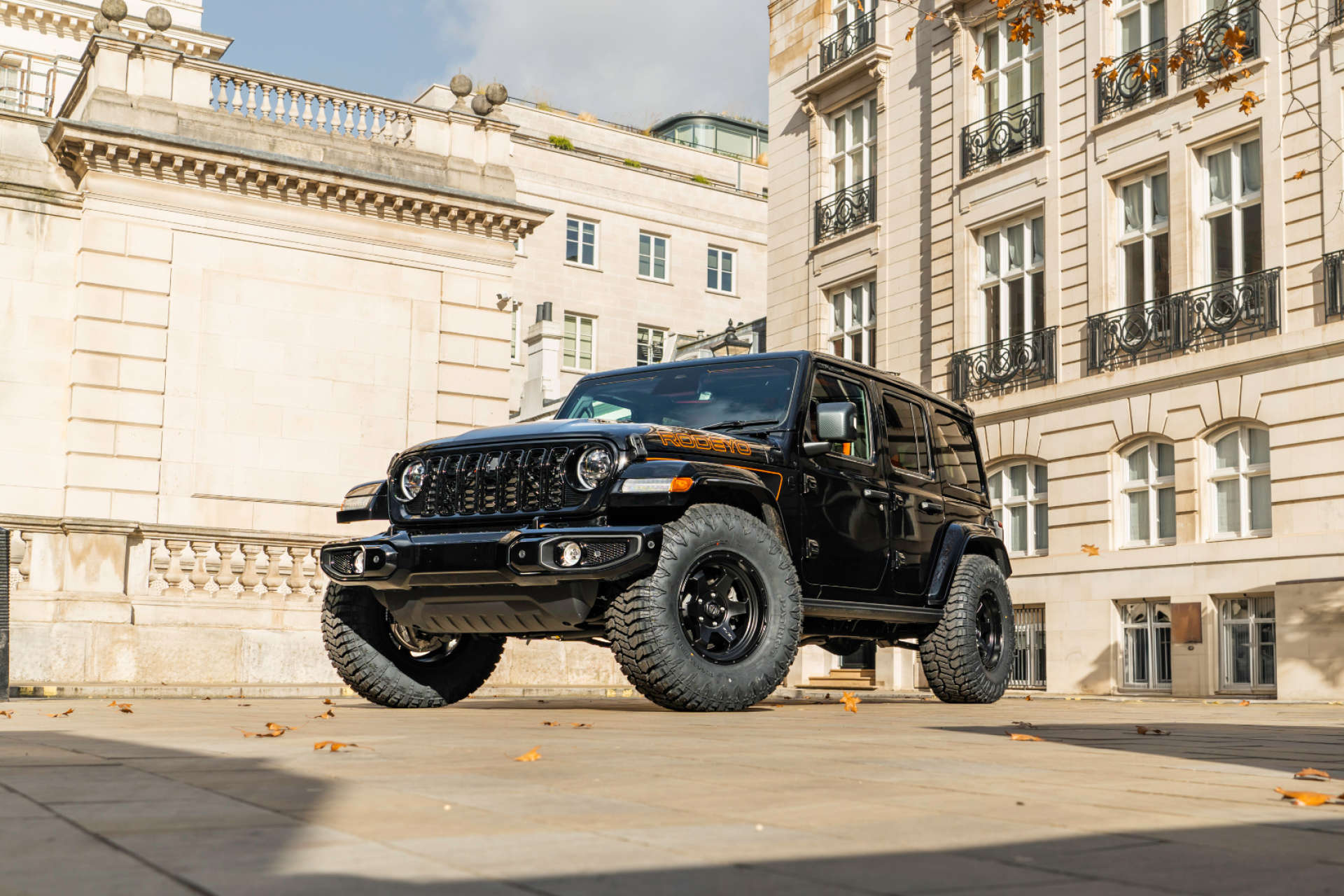 Jeep Wrangler GME Sahara SUV — photo 4