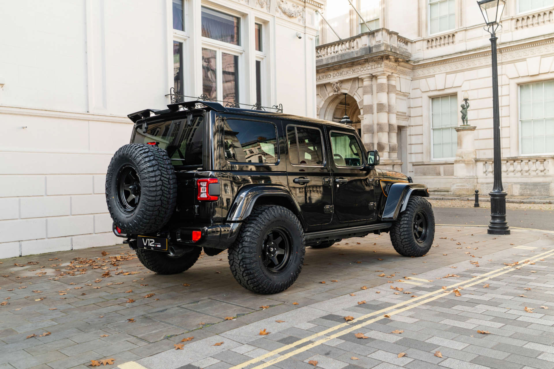 Jeep Wrangler GME Sahara SUV — photo 2