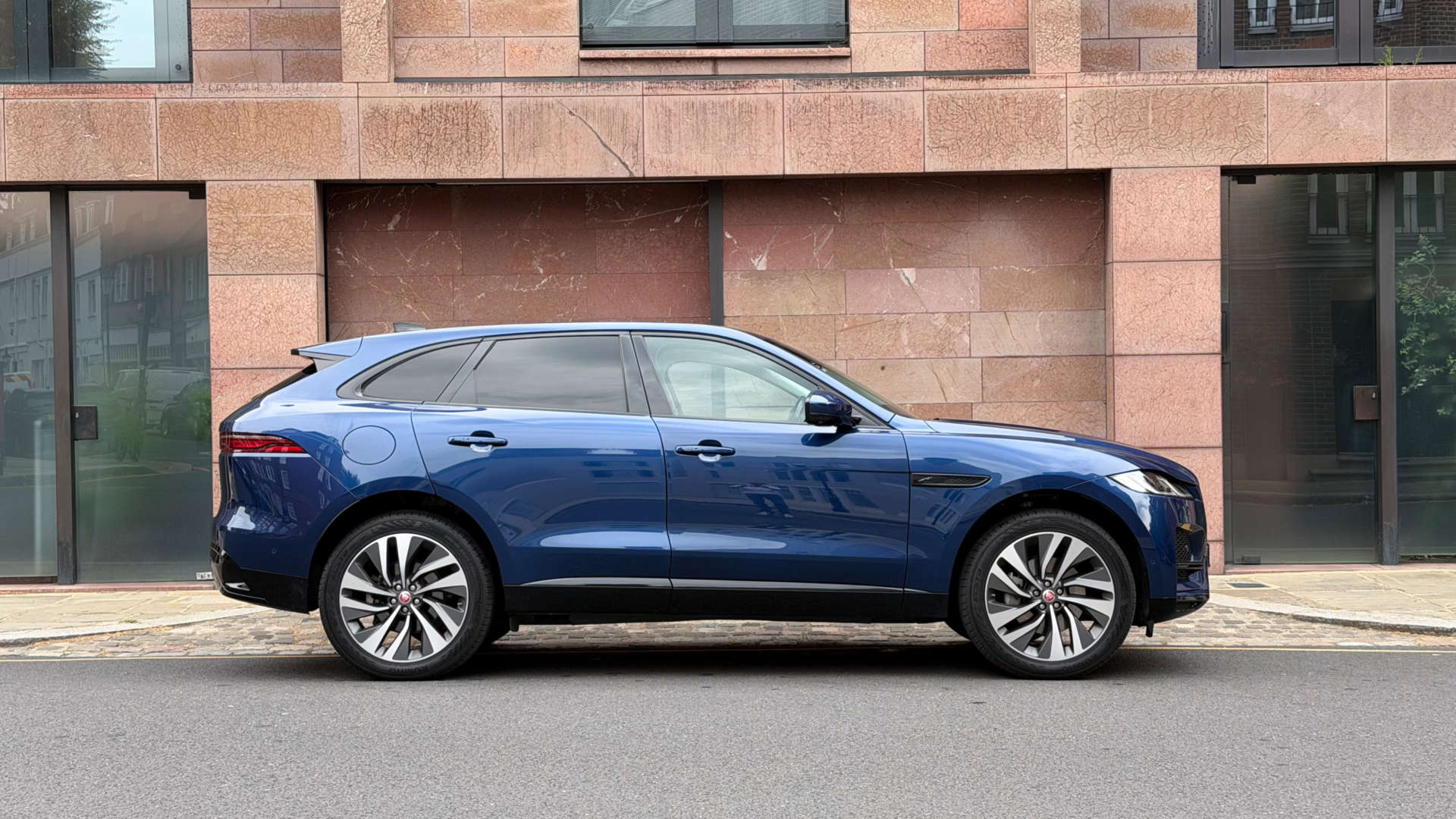 Jaguar F-PACE HSE D MHEV AWD — photo 5