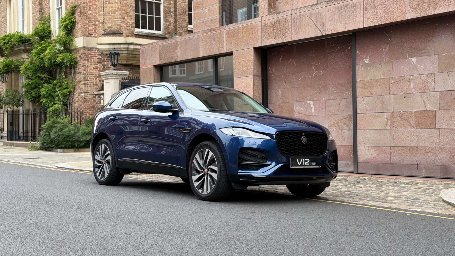 Jaguar F-PACE HSE D MHEV AWD — photo 4