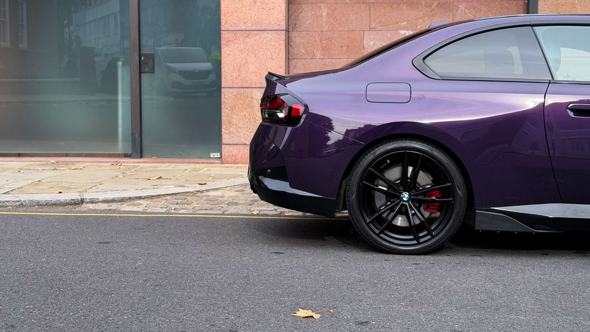 BMW 2 SERIES 220i M Sport — photo 9