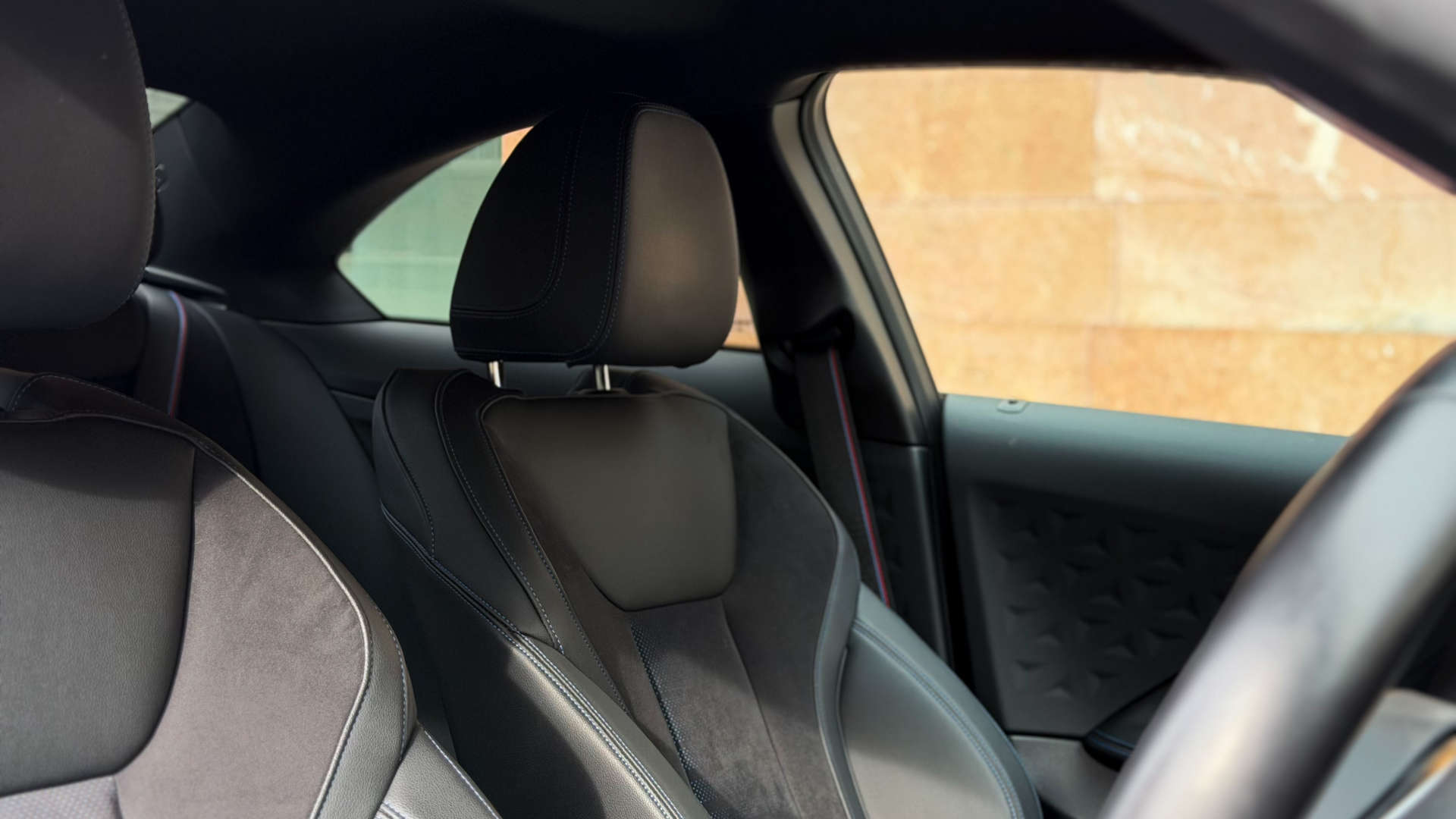 BMW 2 SERIES — photo 23