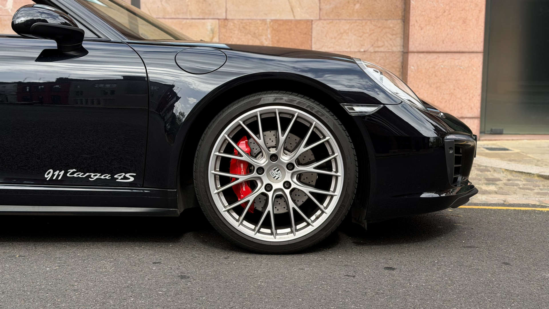 PORSCHE 911 Targa 4s — photo 9