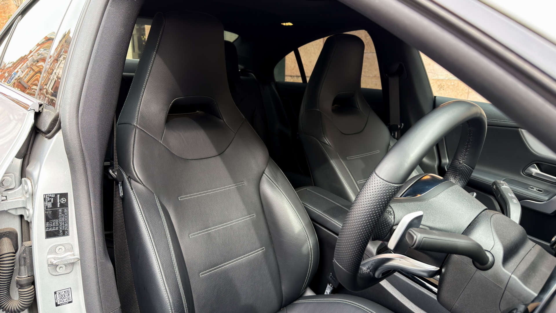 Mercedes-Benz CLA 220 AMG Line Premium+ Night Edition D A — photo 2