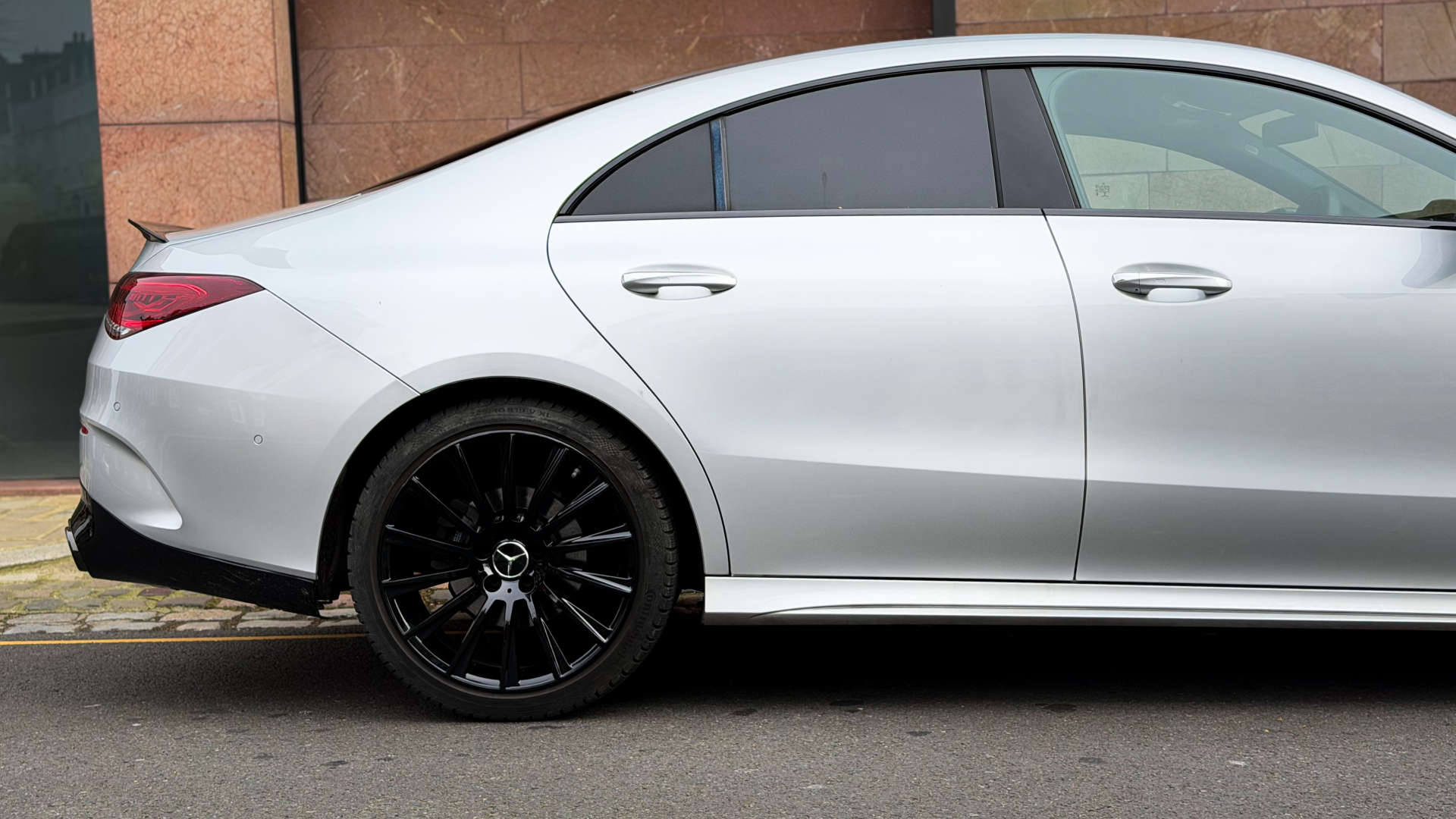 Mercedes-Benz CLA 220 AMG Line Premium+ Night Edition D A — photo 7
