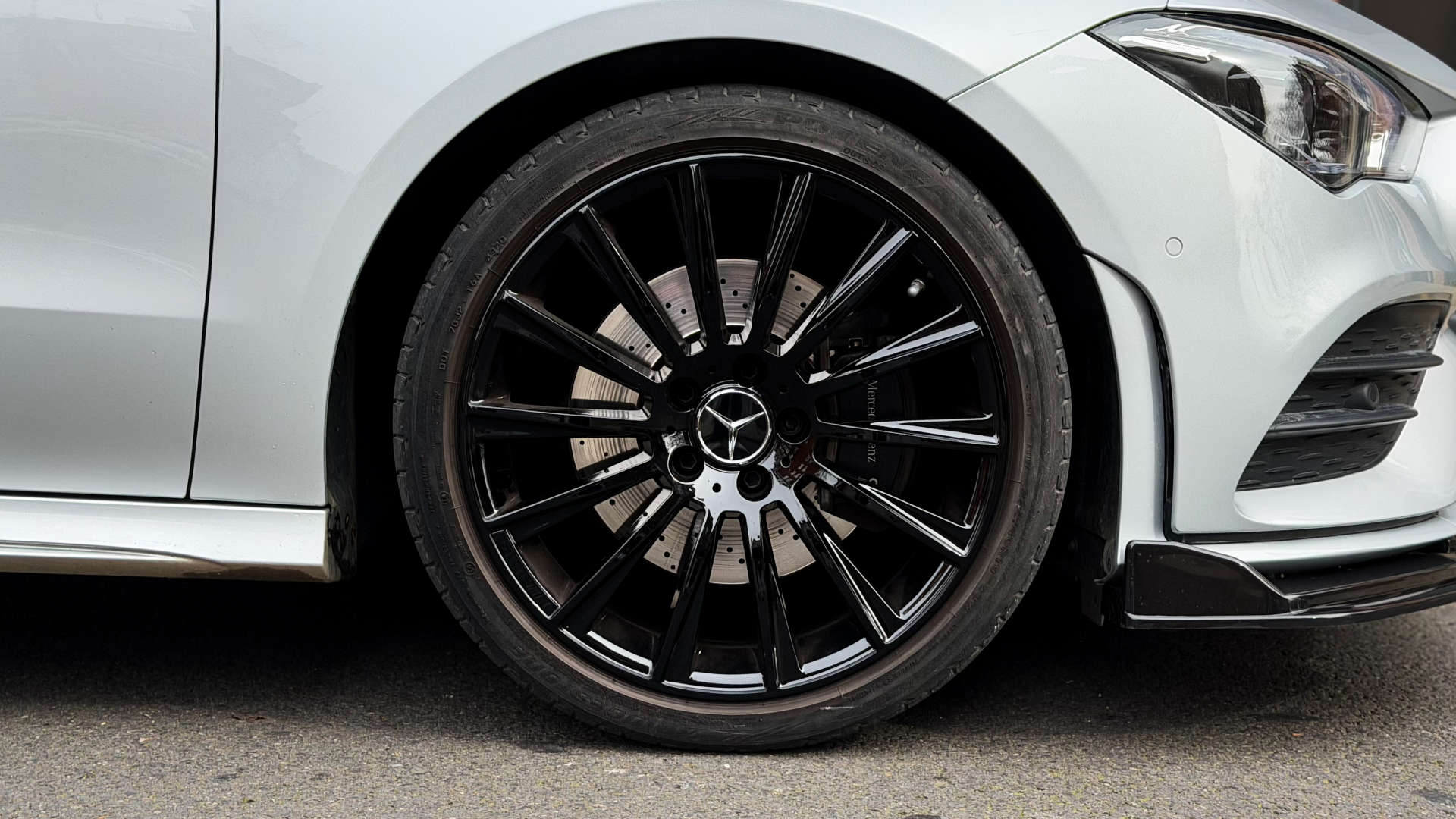 Mercedes-Benz CLA 220 AMG Line Premium+ Night Edition D A — photo 9