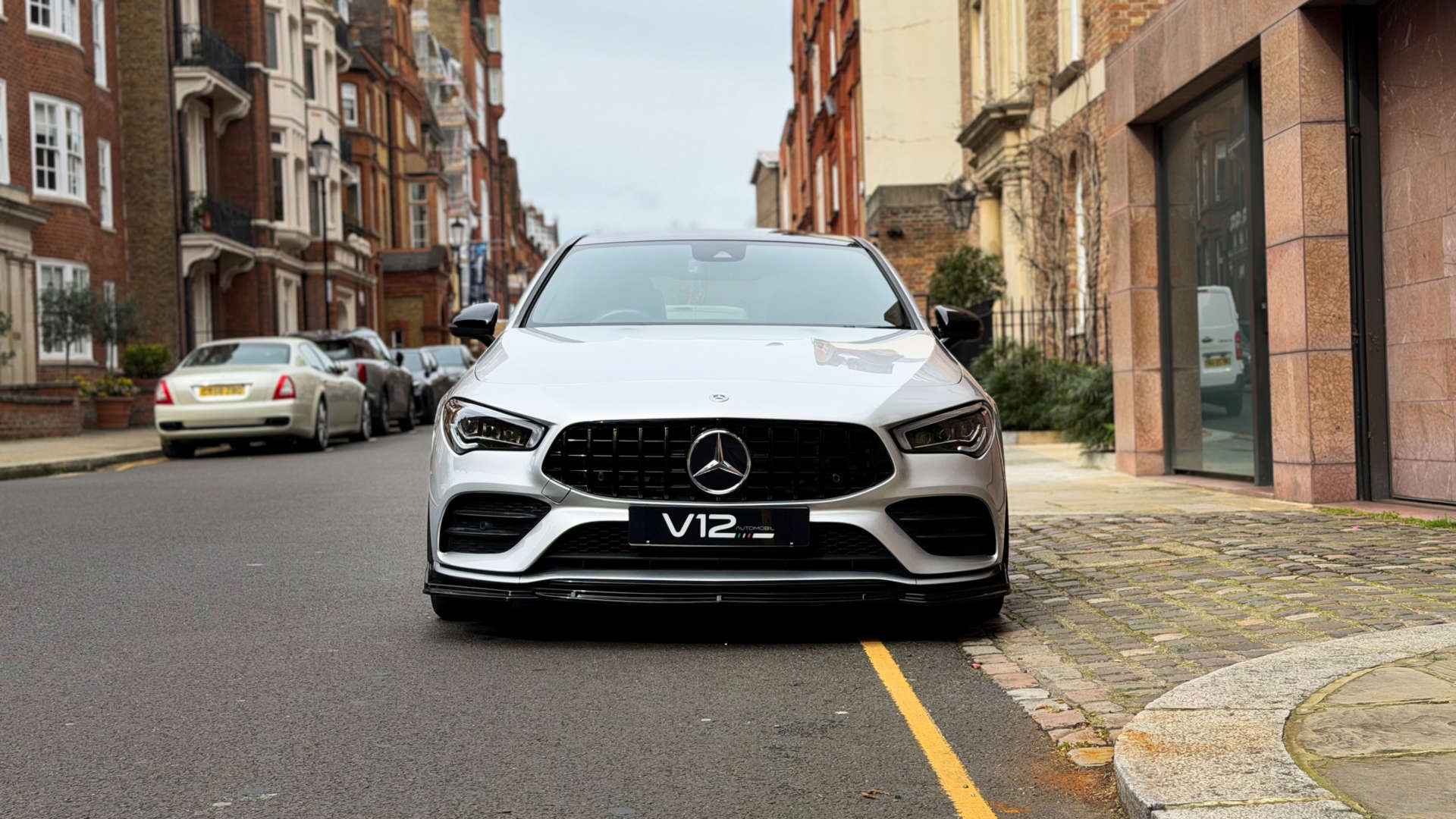 Mercedes-Benz CLA 220 AMG Line Premium+ Night Edition D A — photo 10