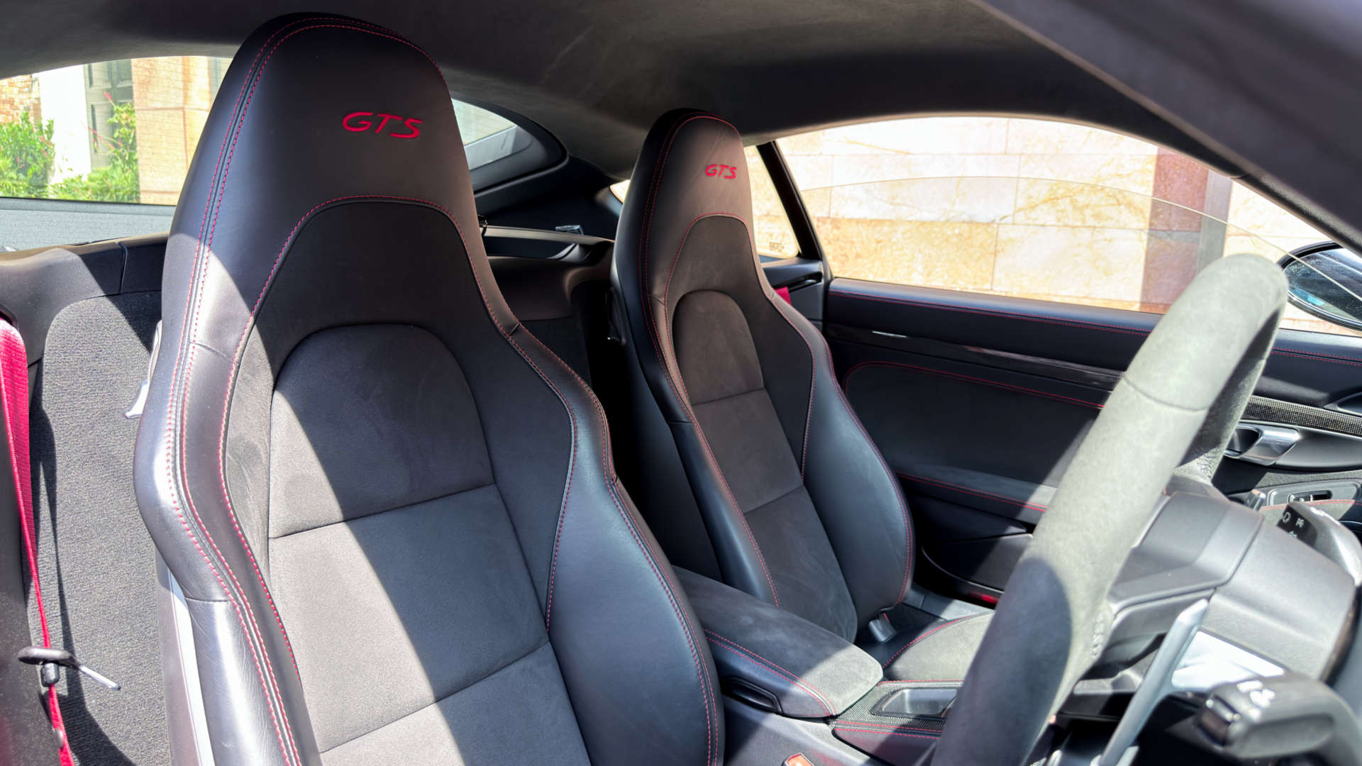 PORSCHE 718 Cayman GTS — photo 2