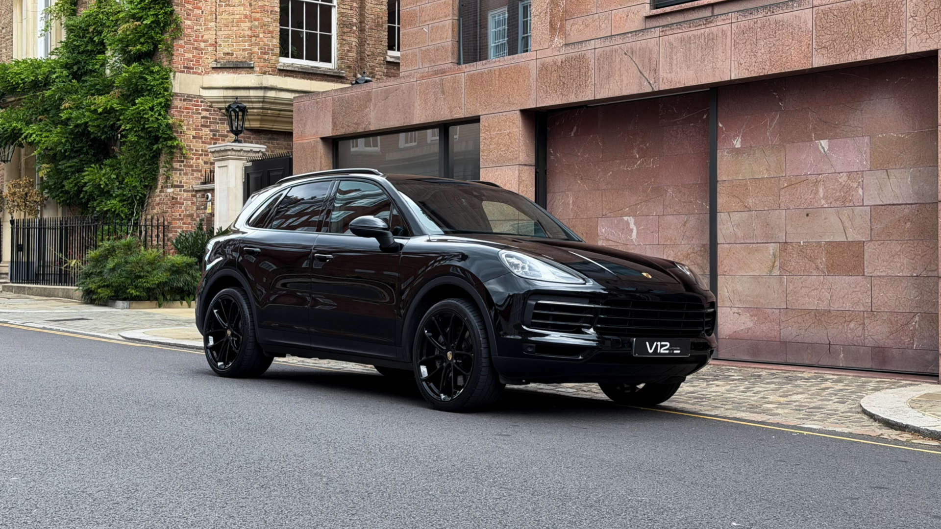 PORSCHE CAYENNE — photo 12