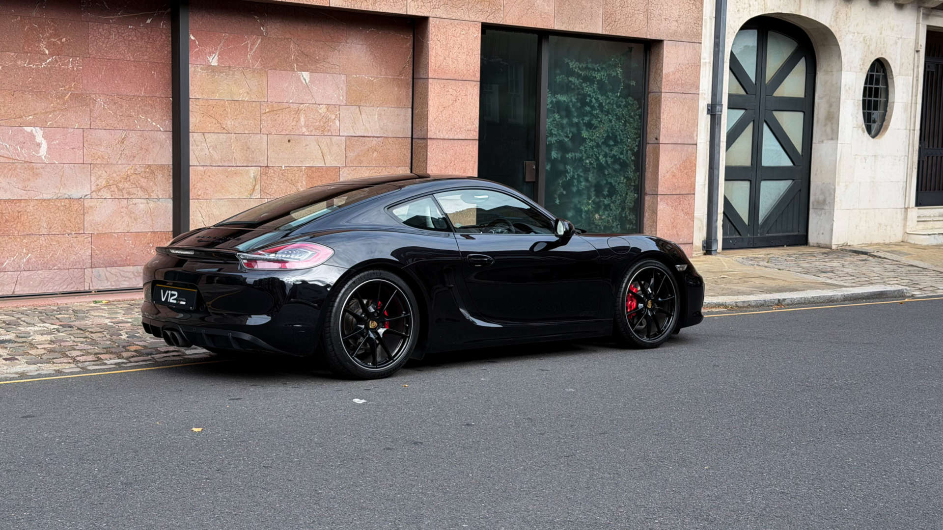 PORSCHE Cayman GTS — photo 3
