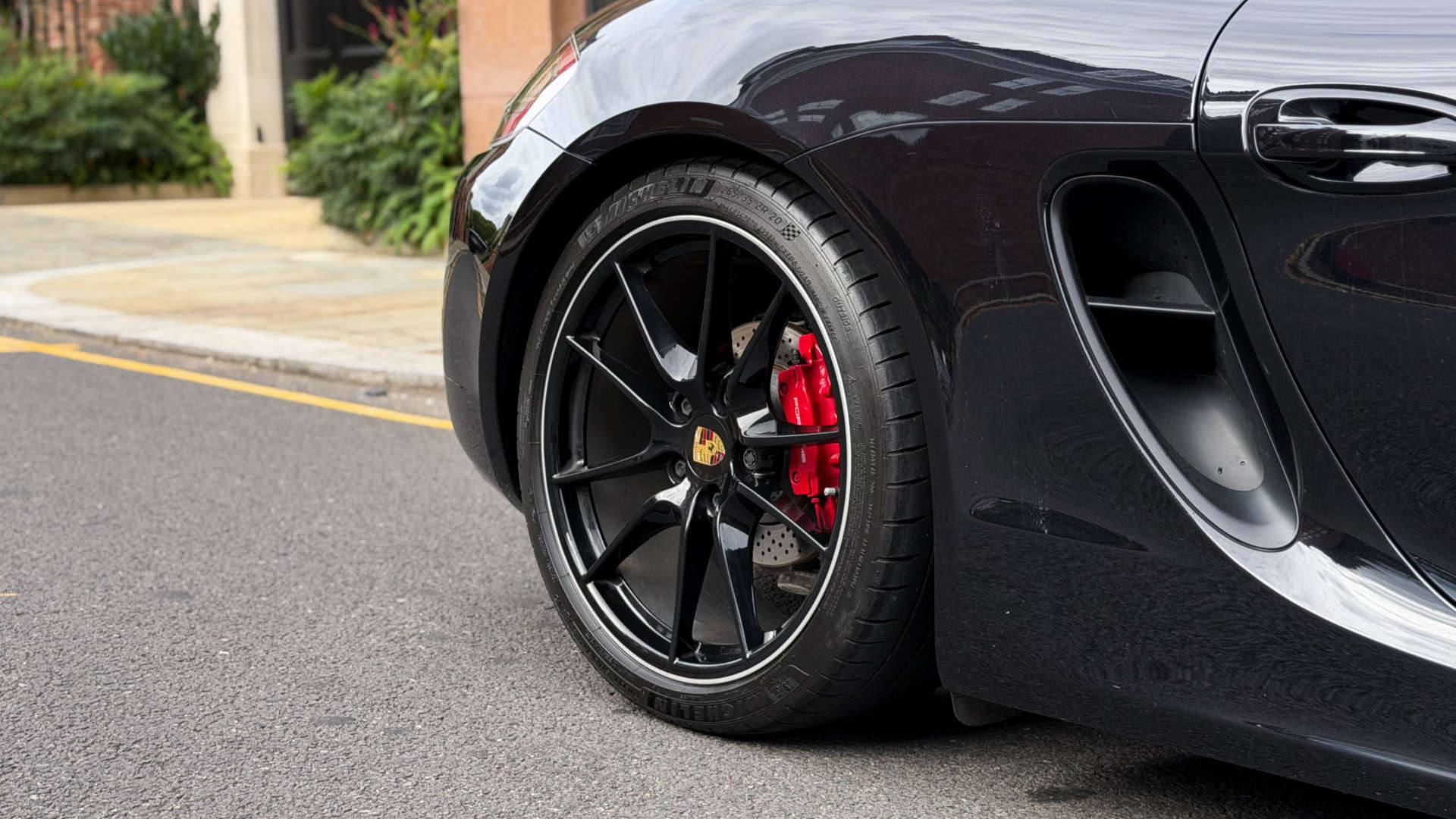 PORSCHE CAYMAN — photo 12