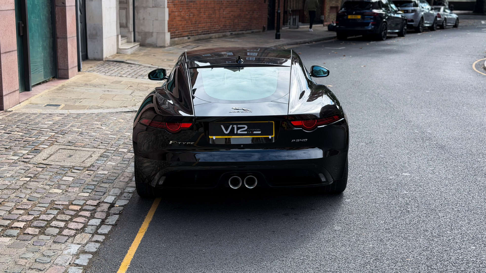 Jaguar F-Type V6 R-Dynamic — photo 4