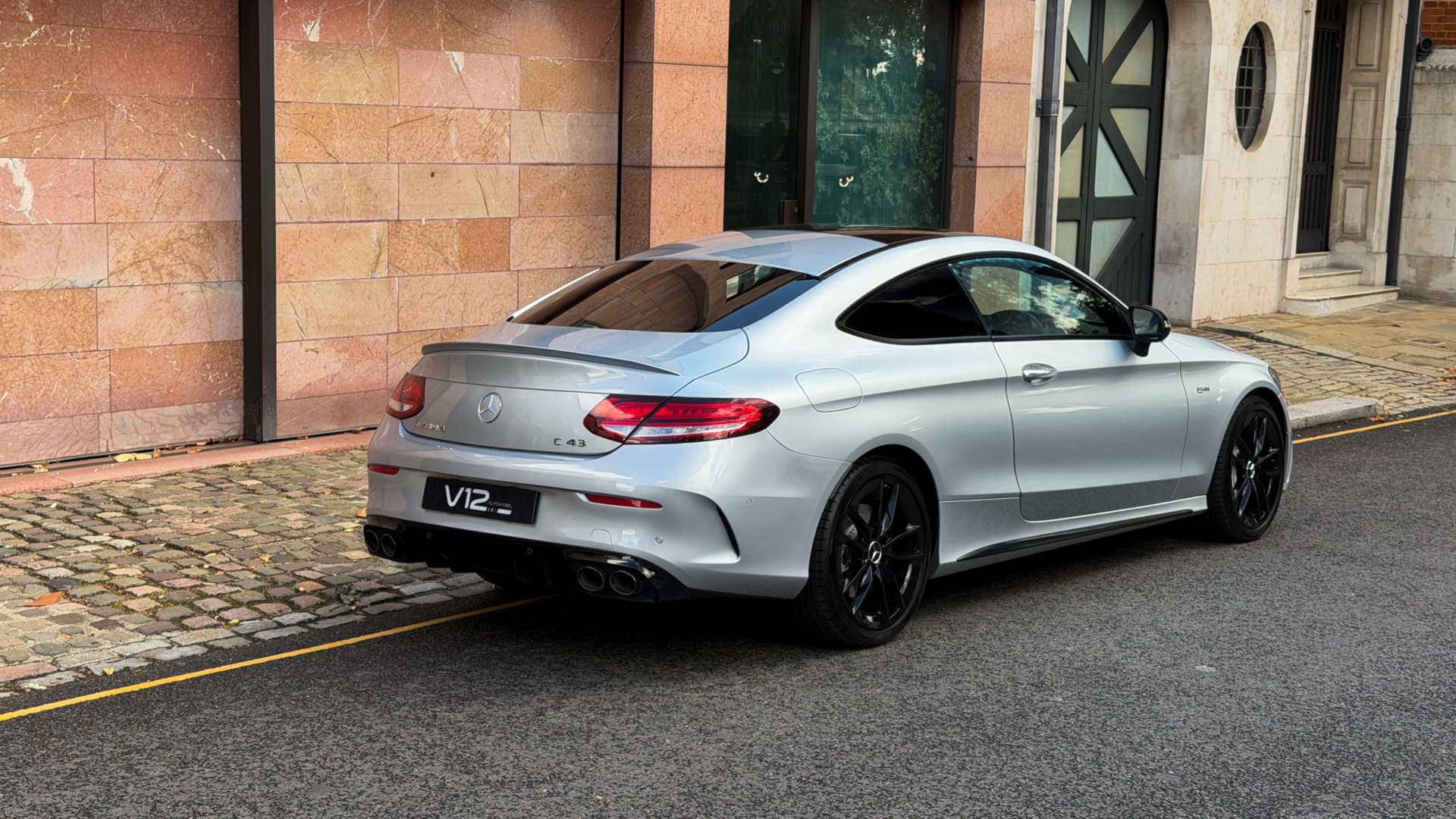 Mercedes-Benz C-CLASS AMG C 43 Night Edition Premium+ 4Matic — photo 3