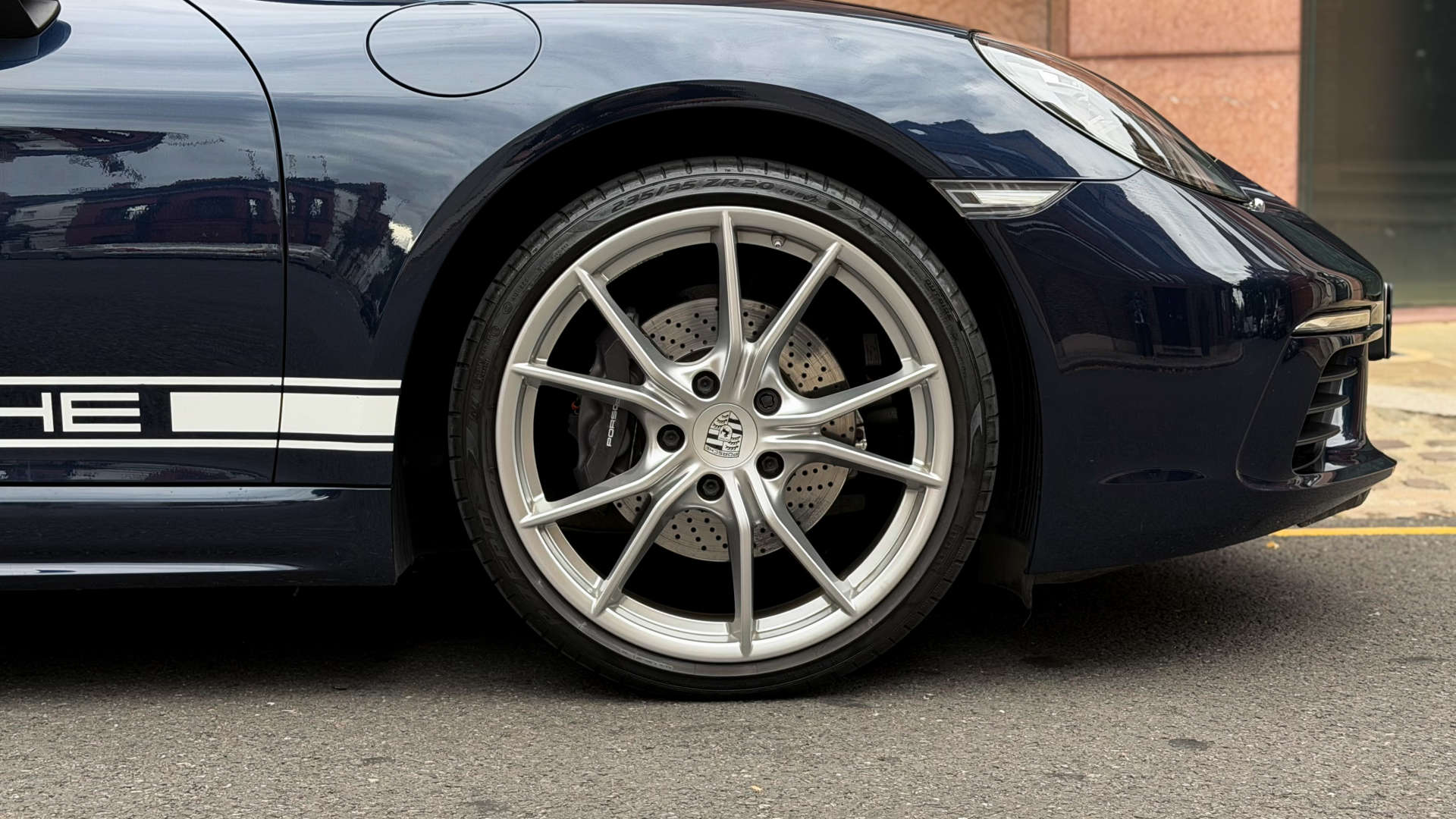 PORSCHE 718 — photo 12