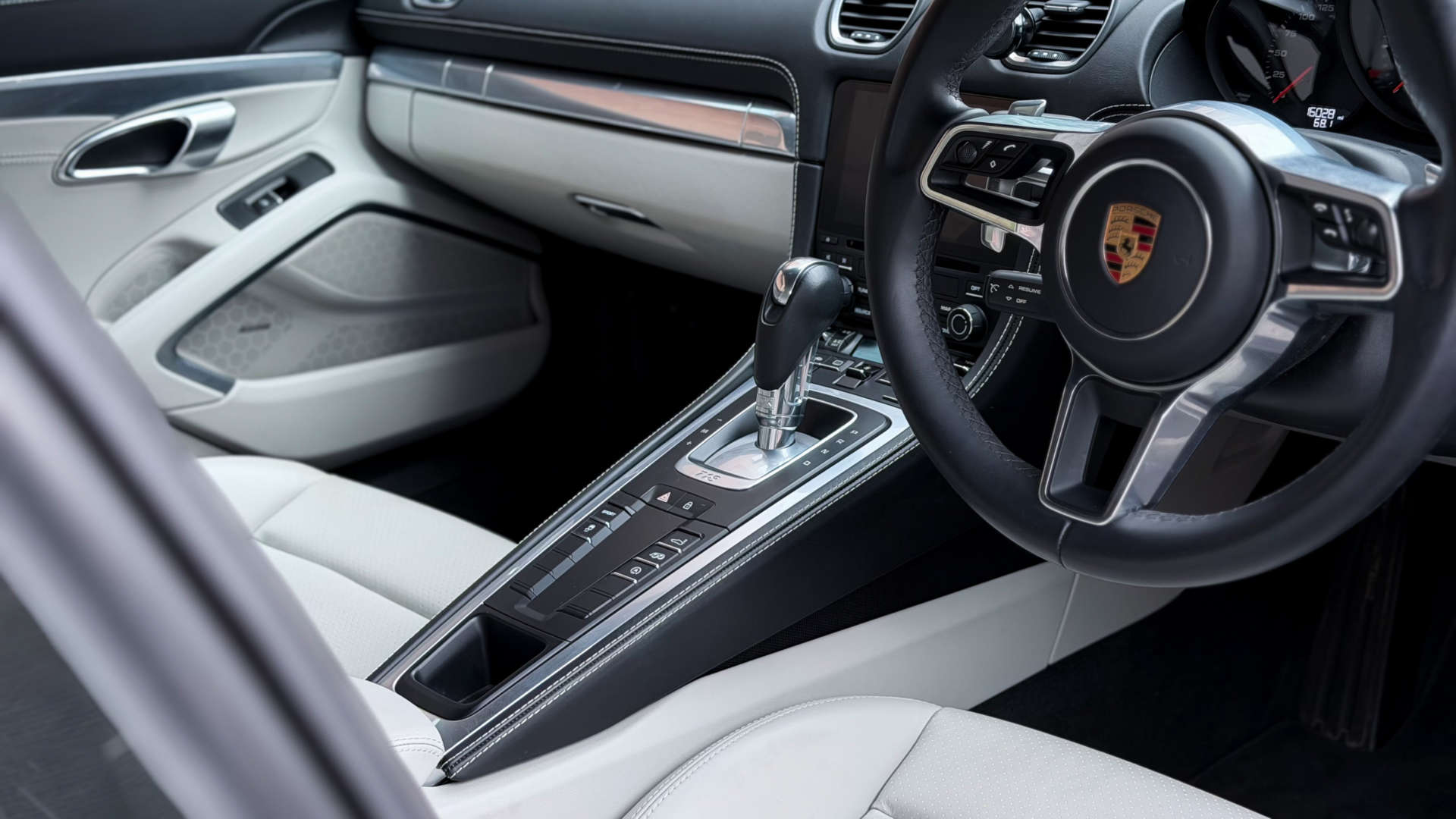 PORSCHE 718 — photo 22
