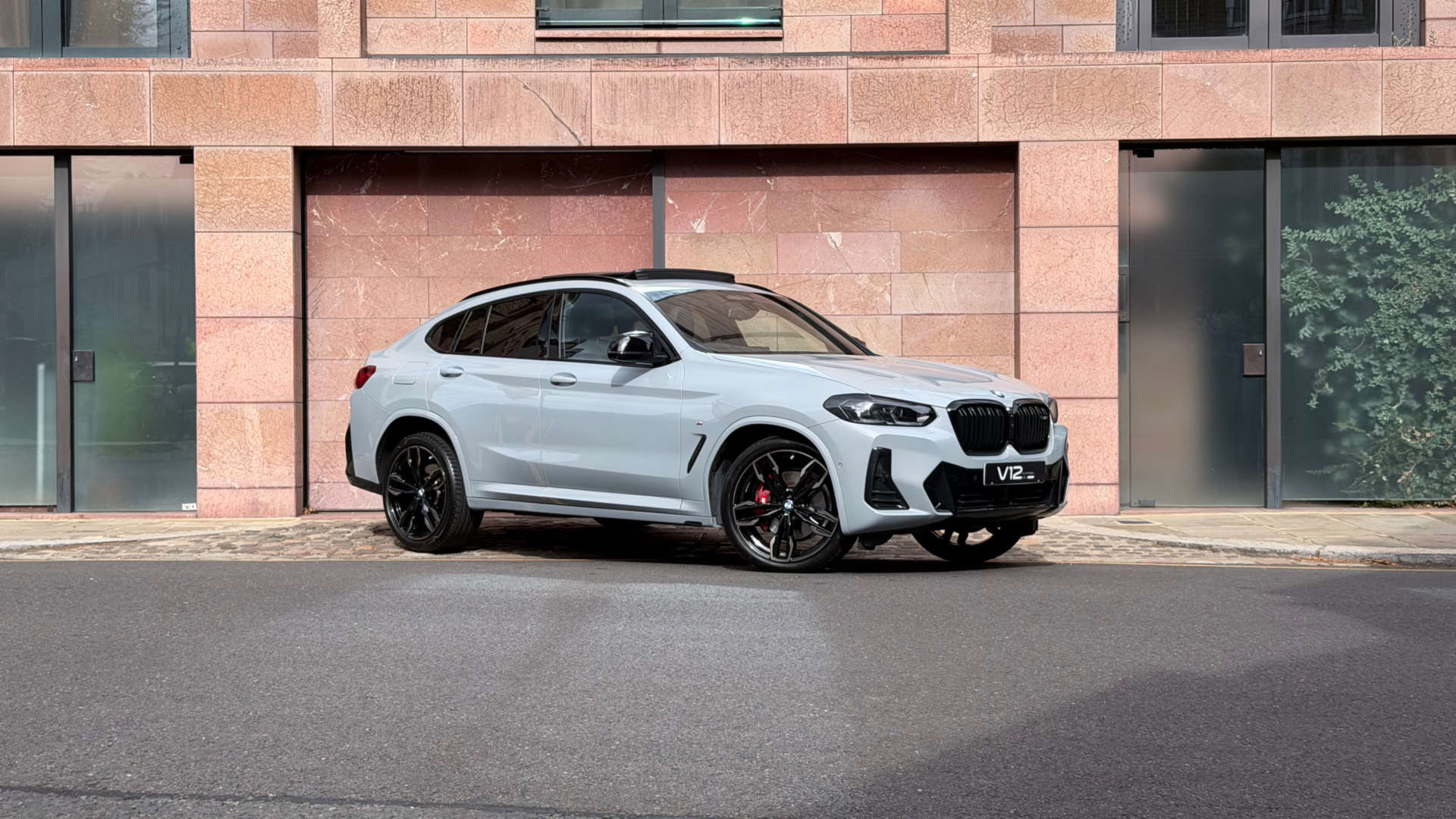 BMW X4 — photo 1