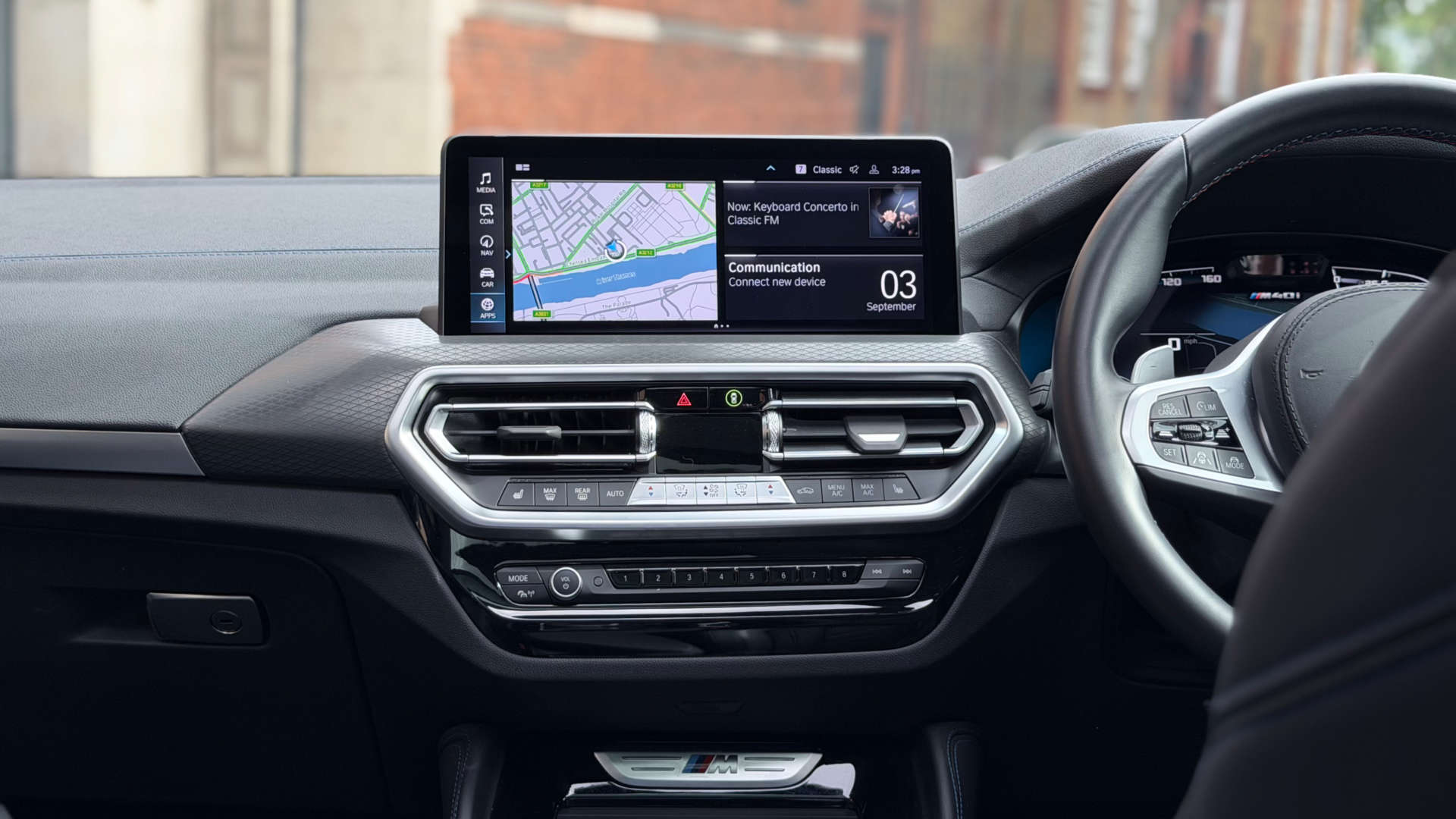 BMW X4 — photo 29