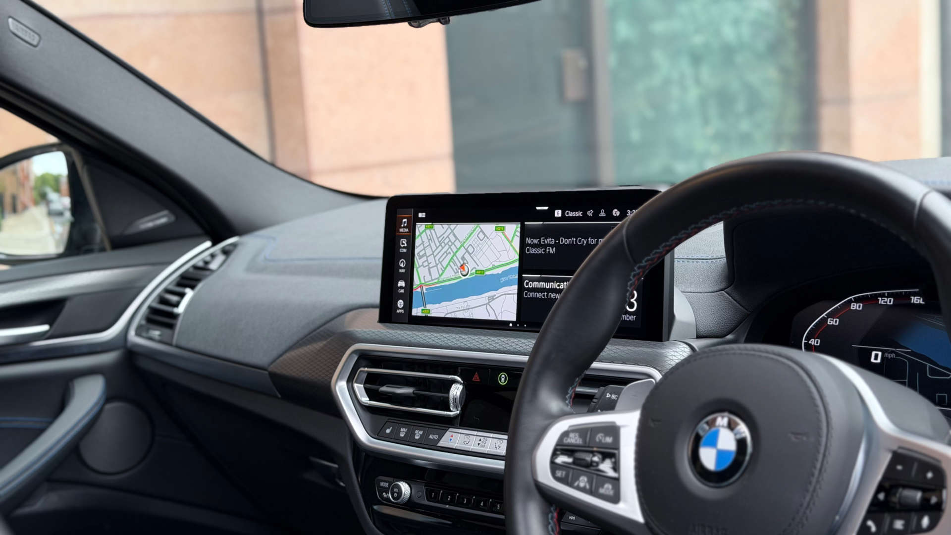 BMW X4 — photo 26