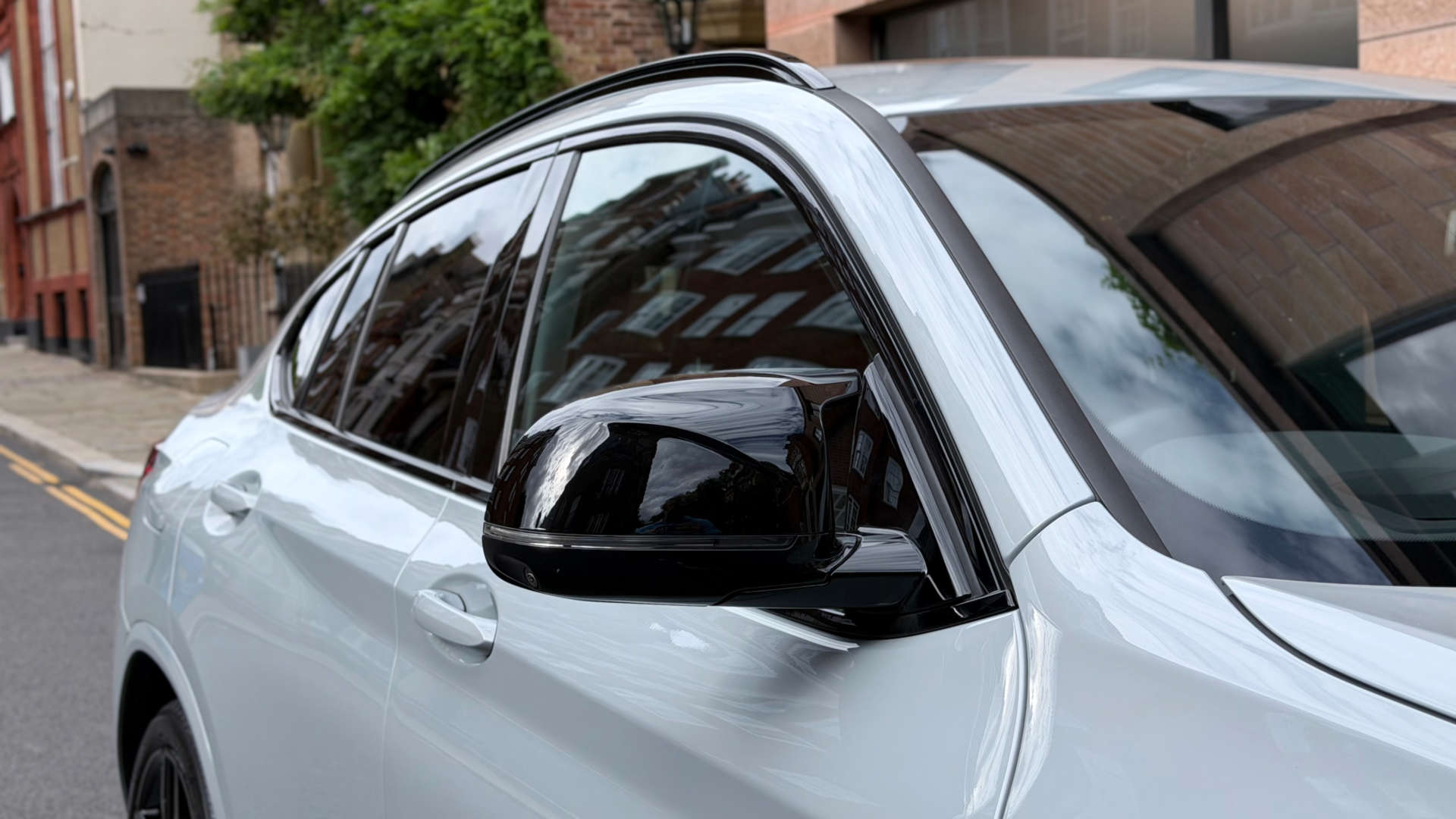 BMW X4 — photo 13