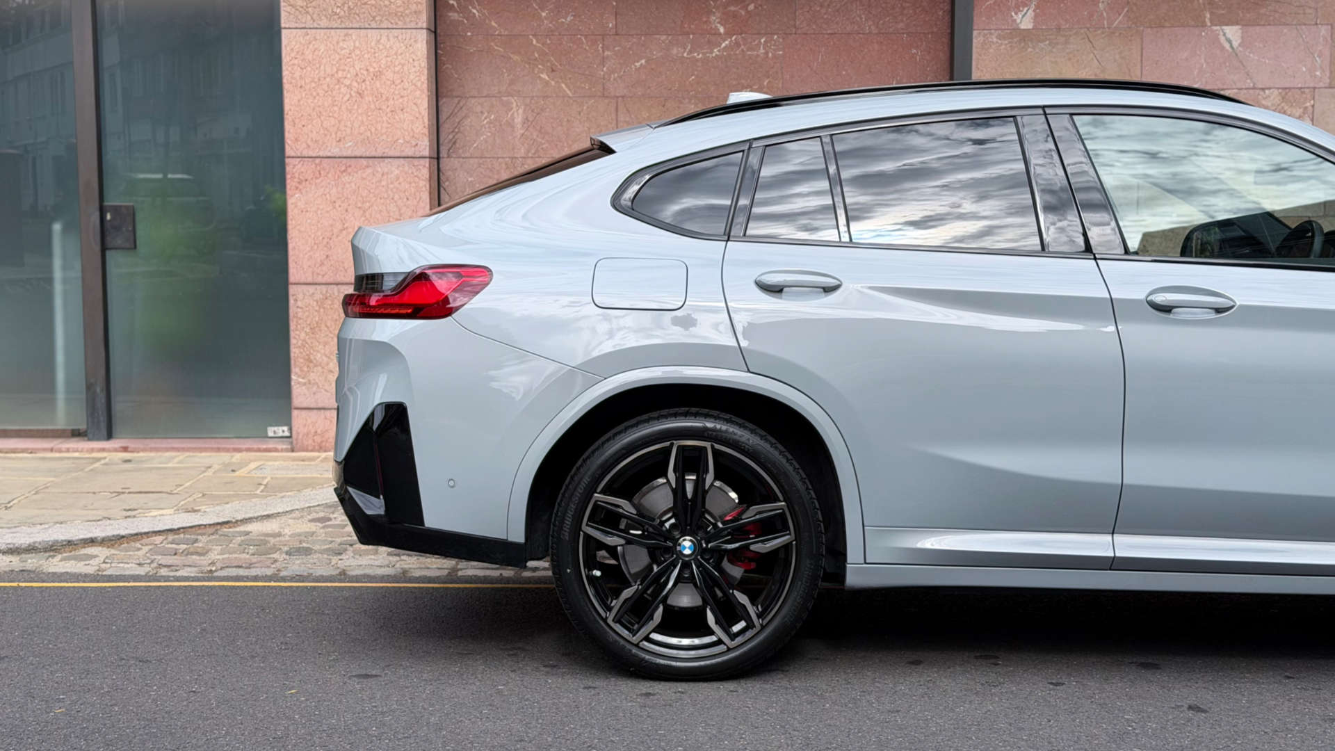 BMW X4 — photo 8