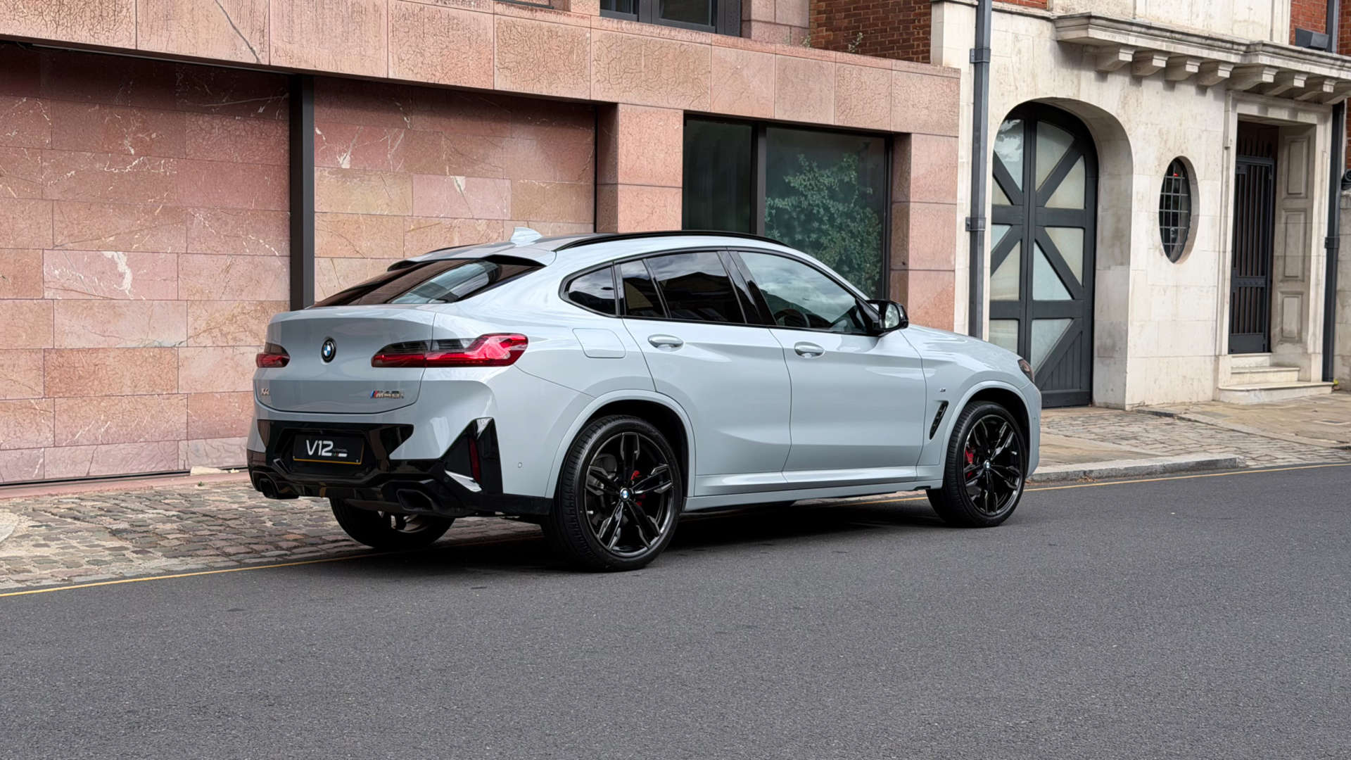 BMW X4 — photo 3