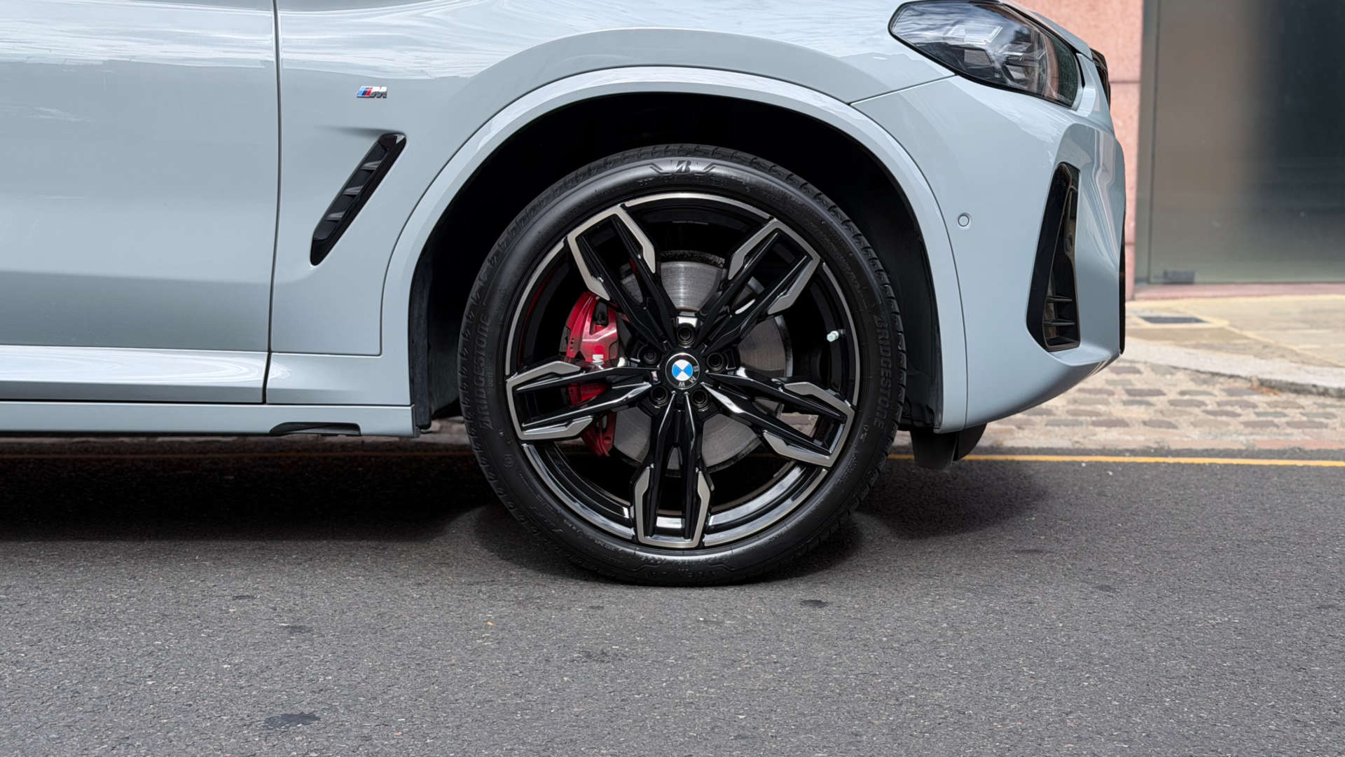 BMW X4 — photo 10
