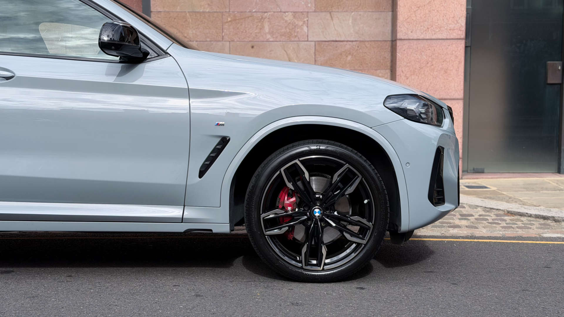 BMW X4 — photo 9