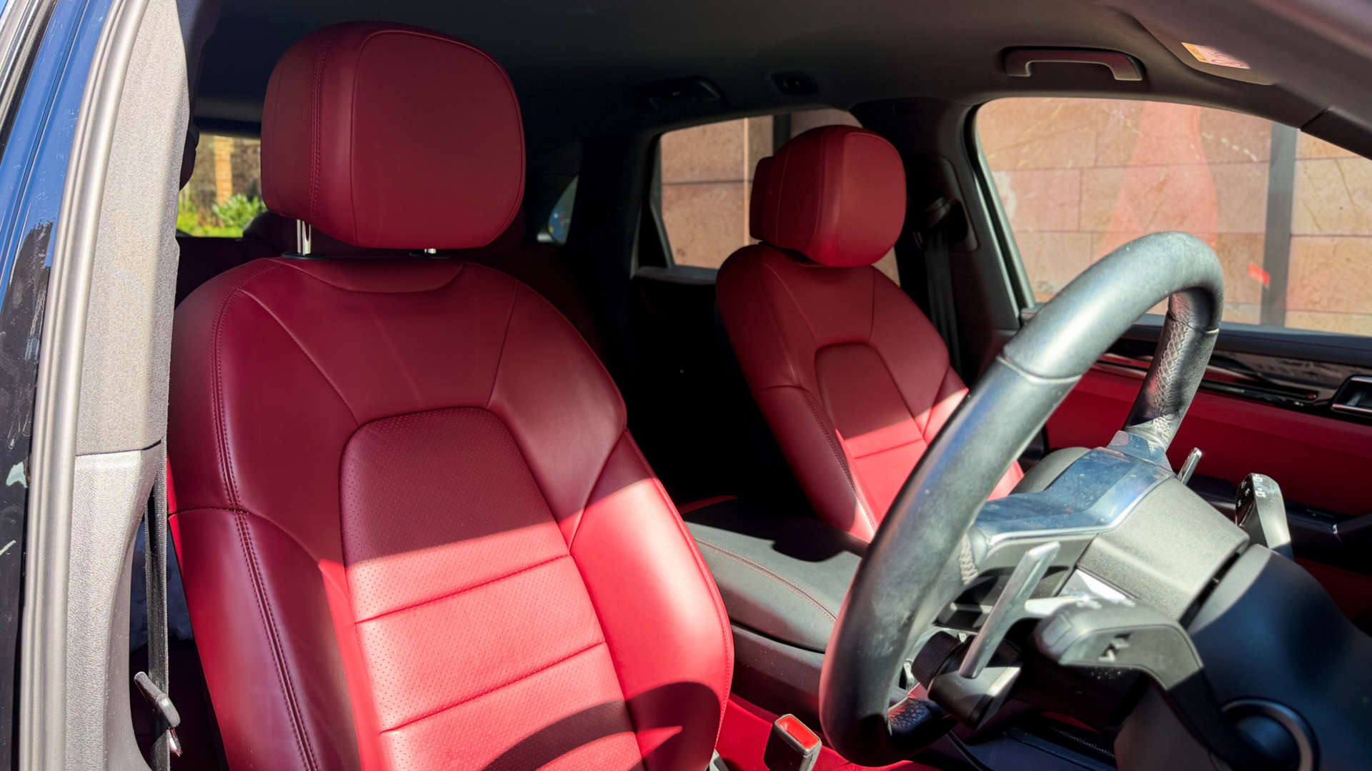 PORSCHE CAYENNE — photo 2