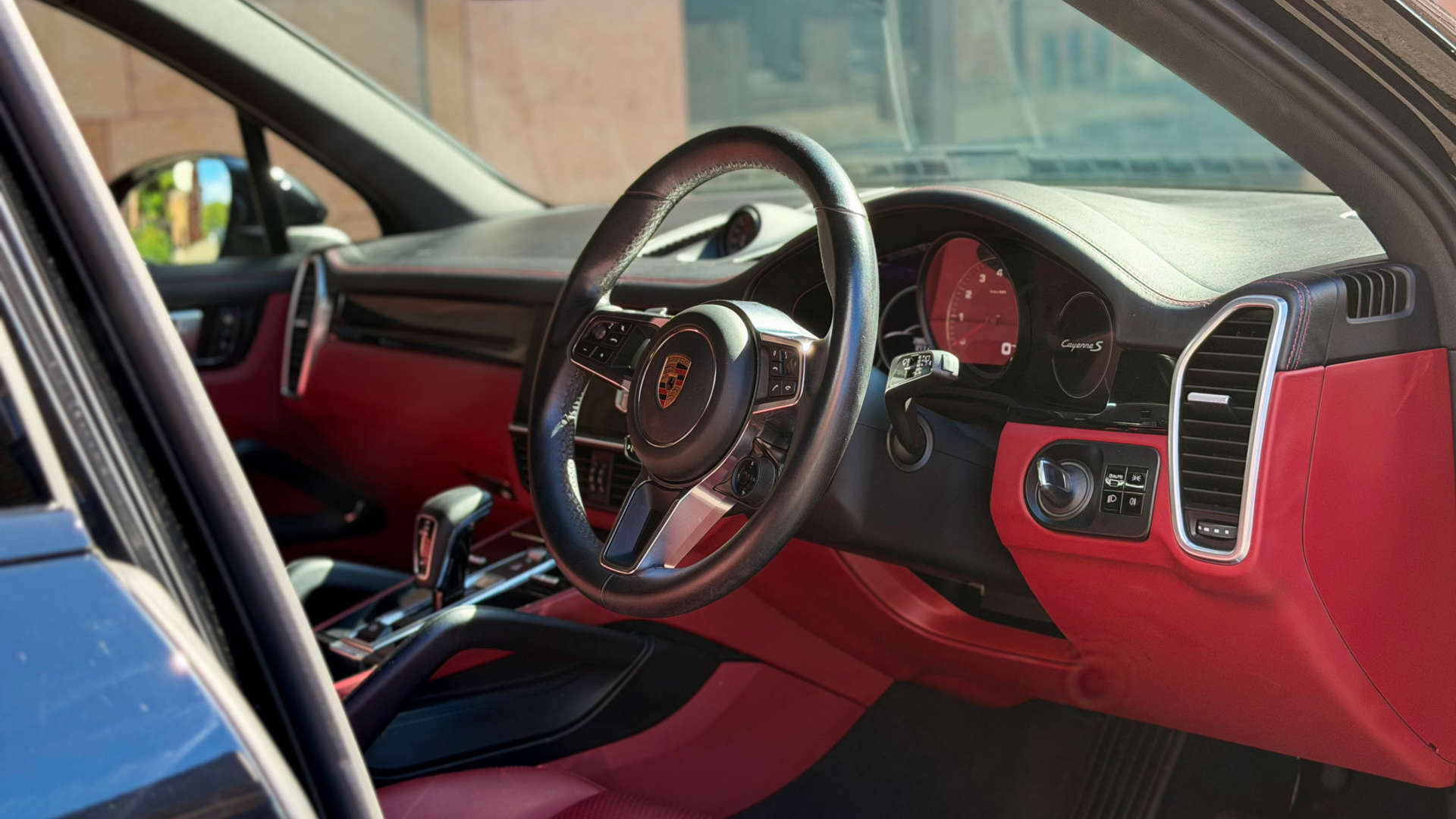 PORSCHE CAYENNE — photo 19