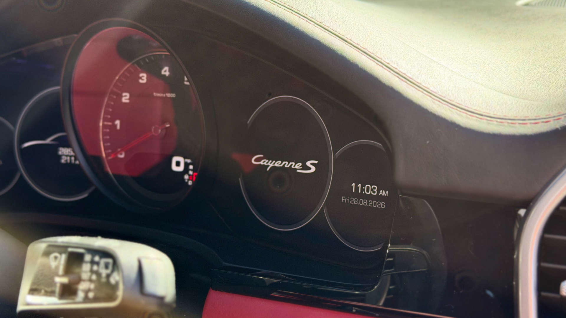 PORSCHE CAYENNE — photo 23