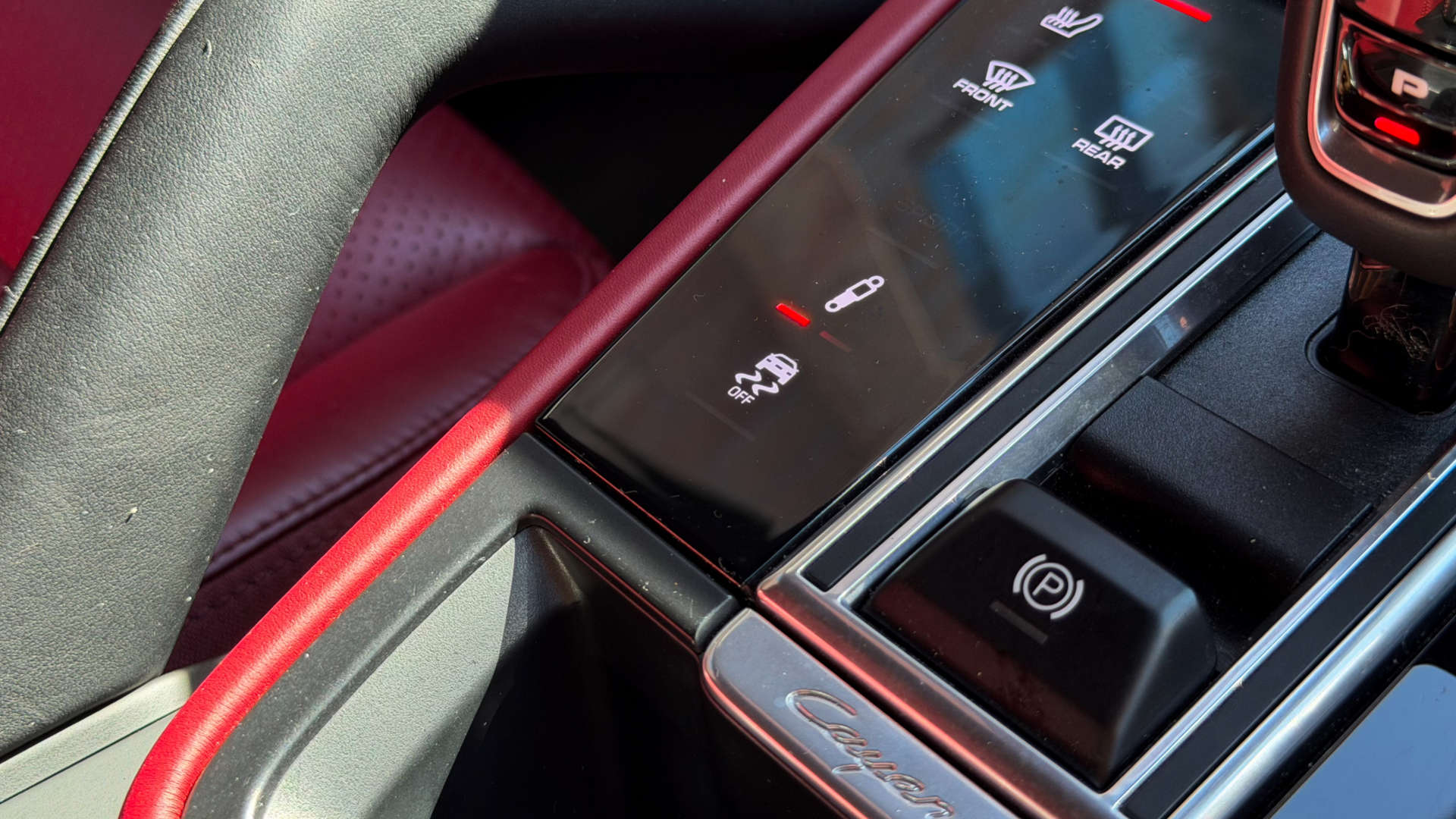 PORSCHE CAYENNE — photo 29