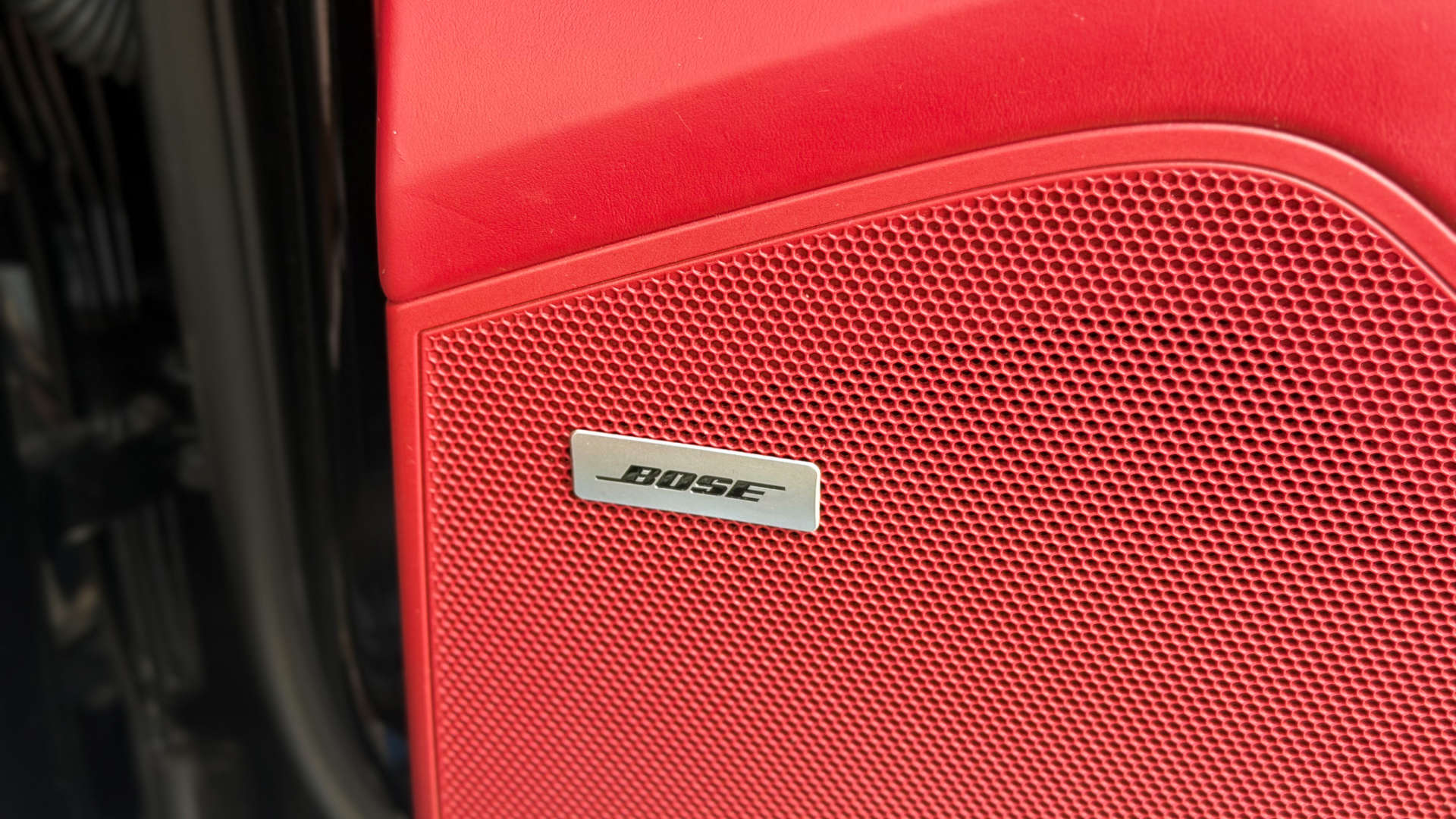PORSCHE CAYENNE — photo 31