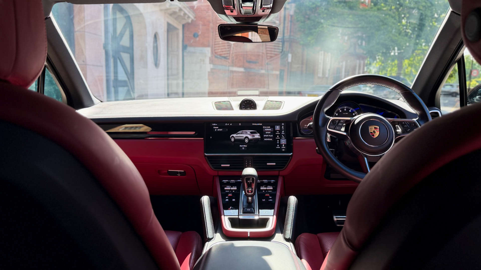 PORSCHE CAYENNE — photo 35