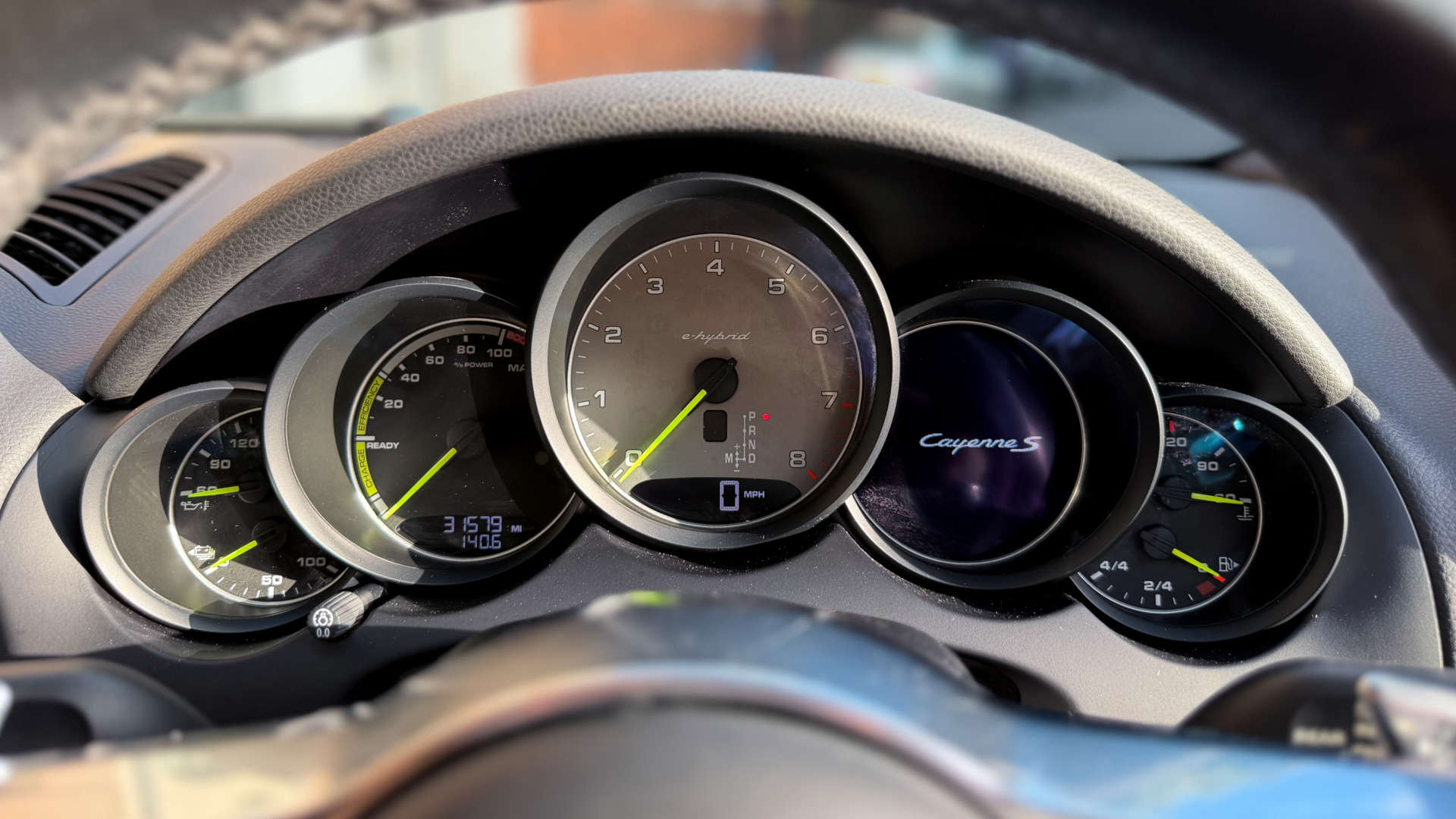 PORSCHE CAYENNE — photo 35