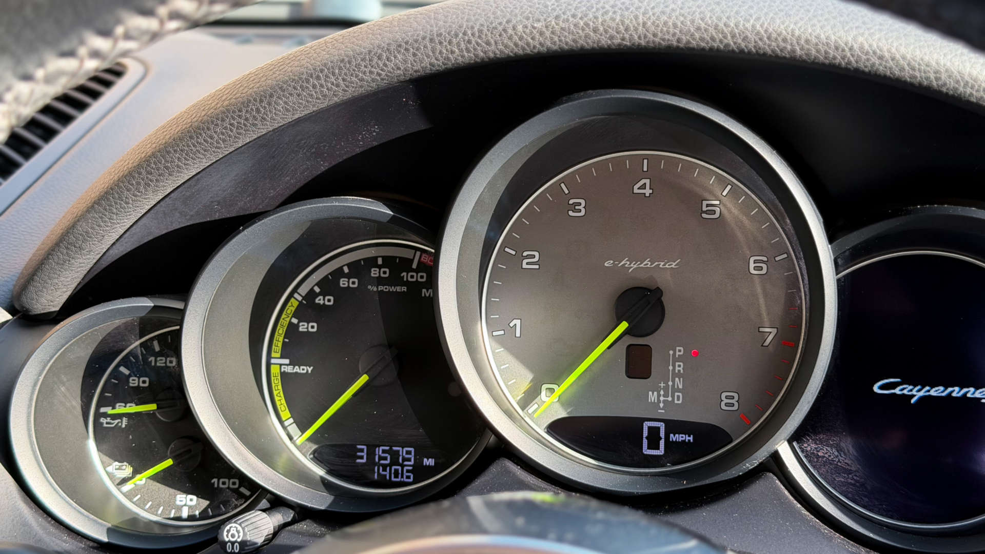 PORSCHE CAYENNE — photo 36