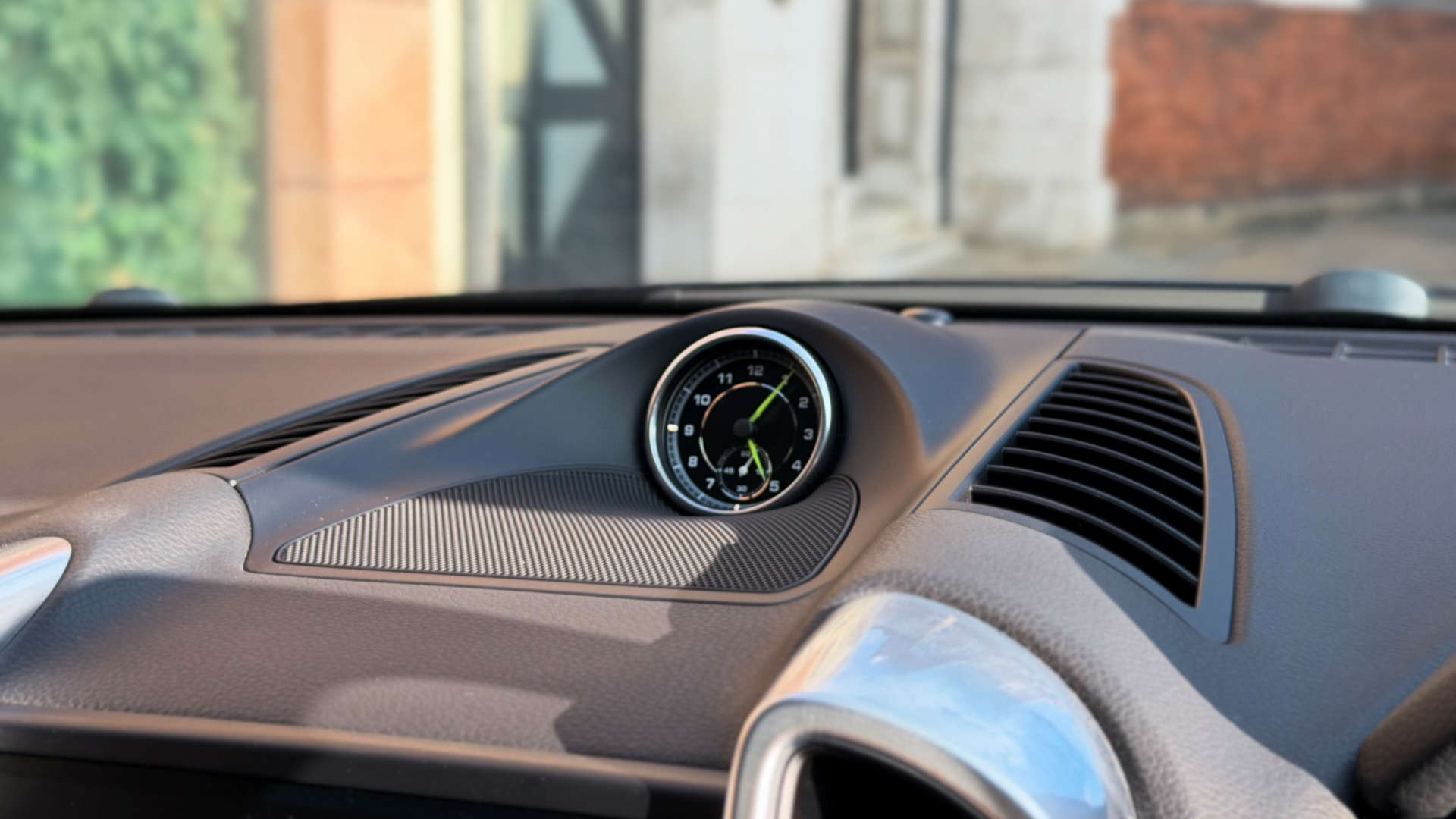 PORSCHE CAYENNE — photo 26