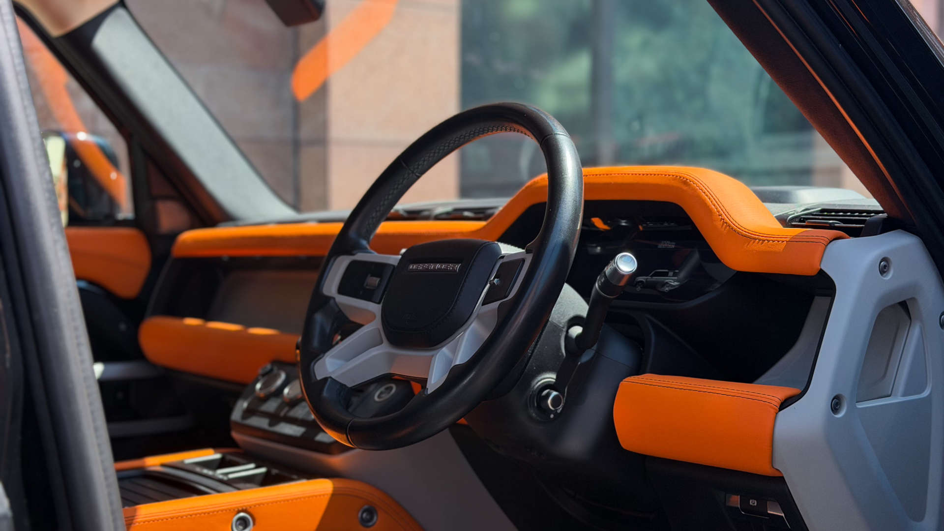 Land Rover Defender HSE D — photo 2