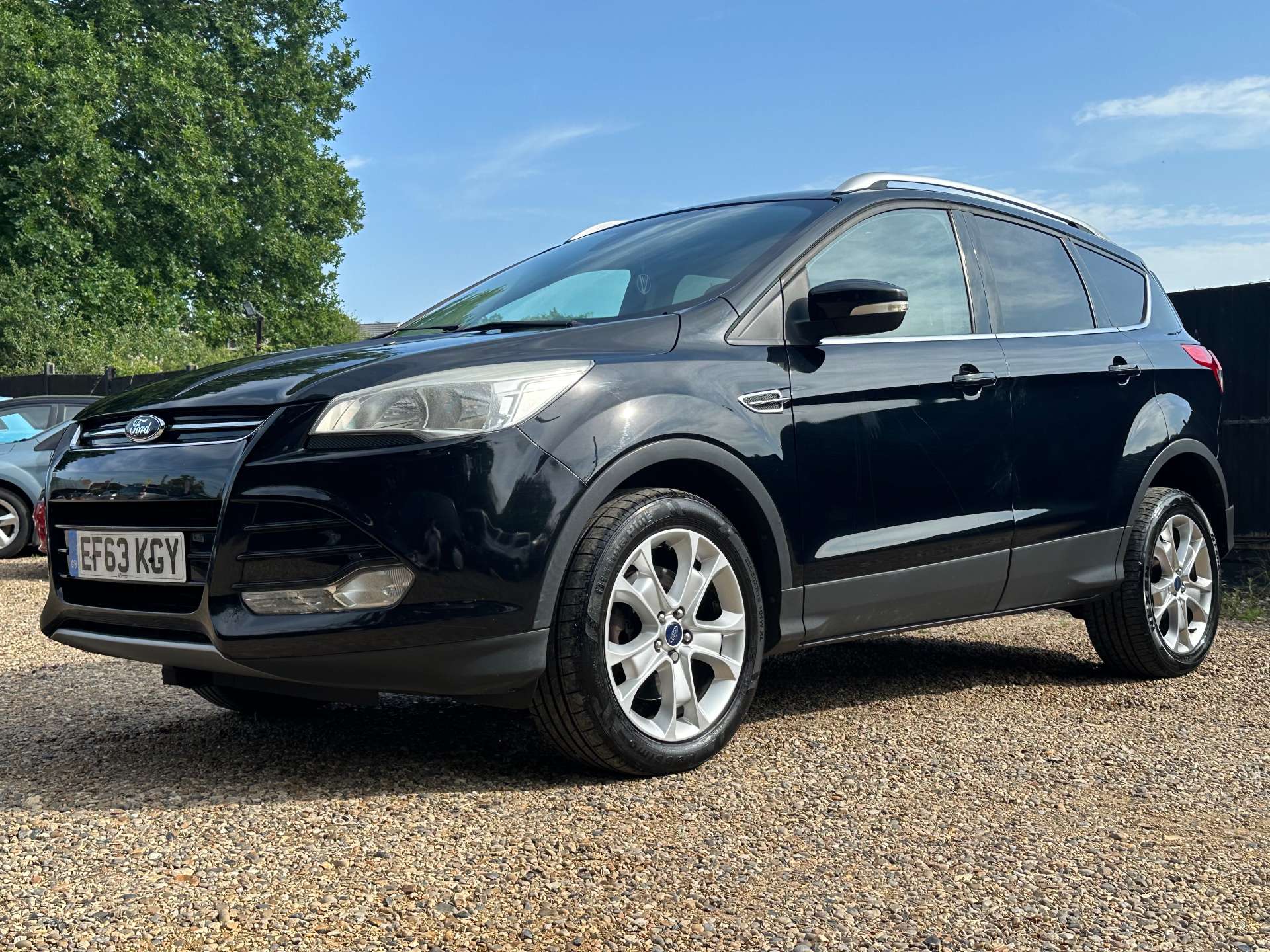 FORD KUGA 2.0 Kuga Titanium 4x2 TDCi 5dr