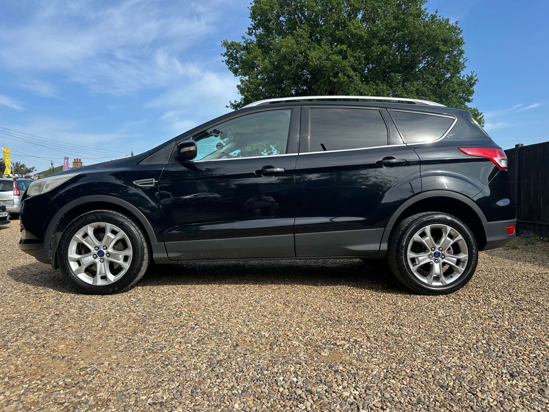 FORD KUGA 2.0 Kuga Titanium 4x2 TDCi 5dr #3