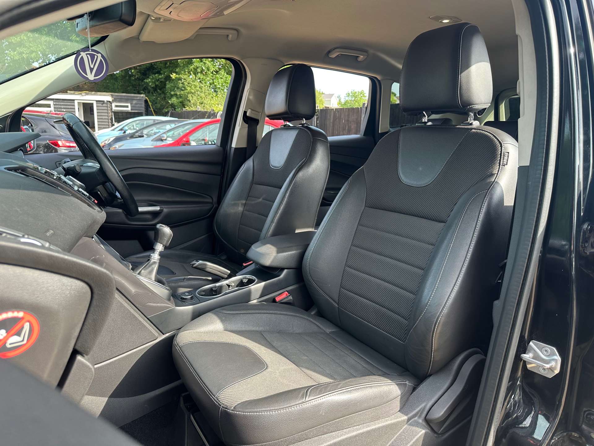 FORD KUGA 2.0 Kuga Titanium 4x2 TDCi 5dr #15