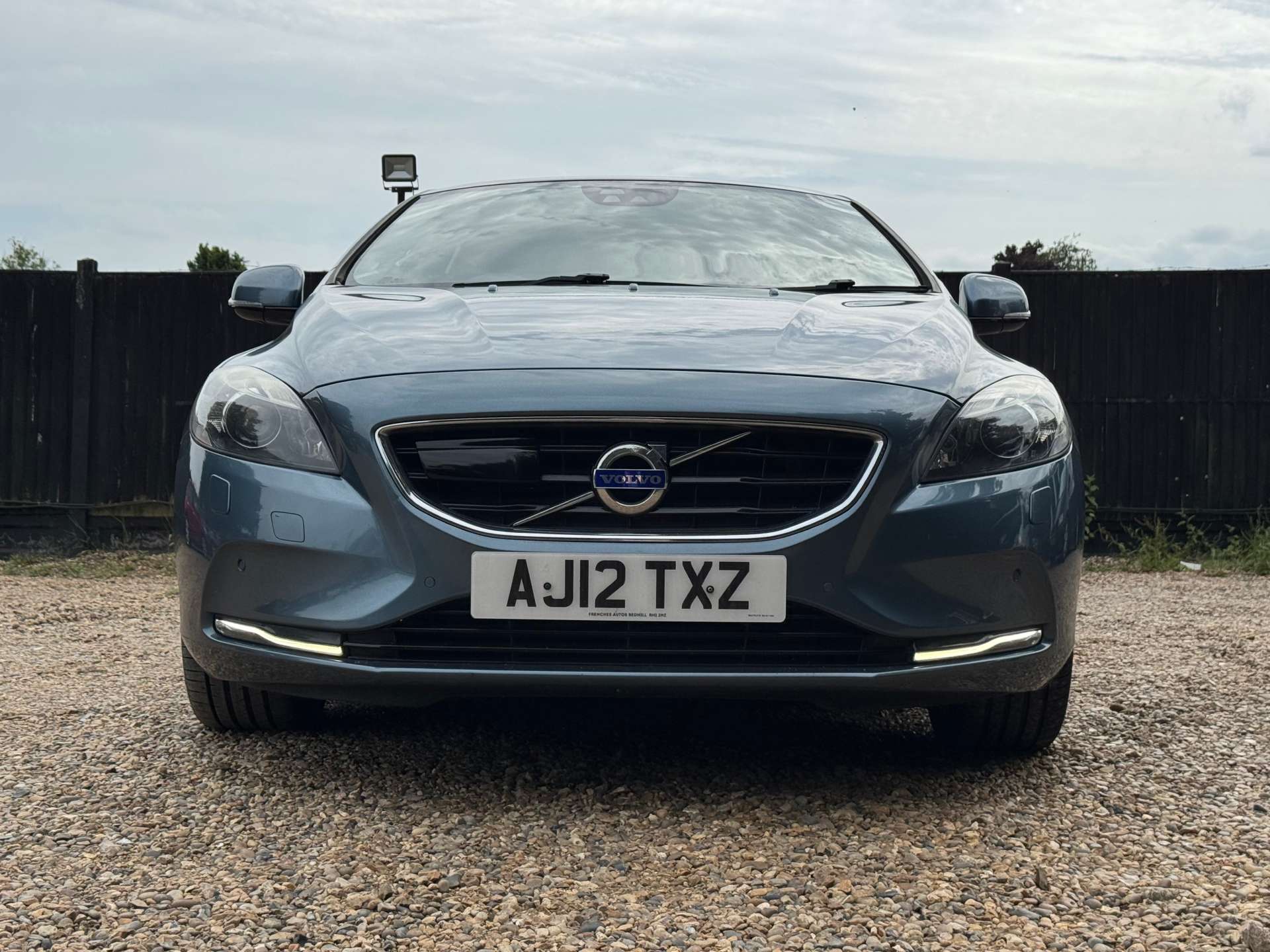 VOLVO V40 2.0 V40 SE Luxury Nav D4 Auto 5dr
